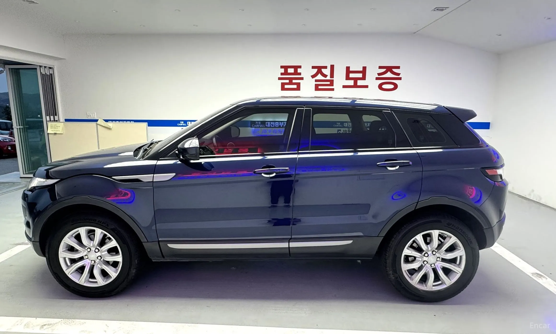 Land Rover Range Rover Evoque превью 3