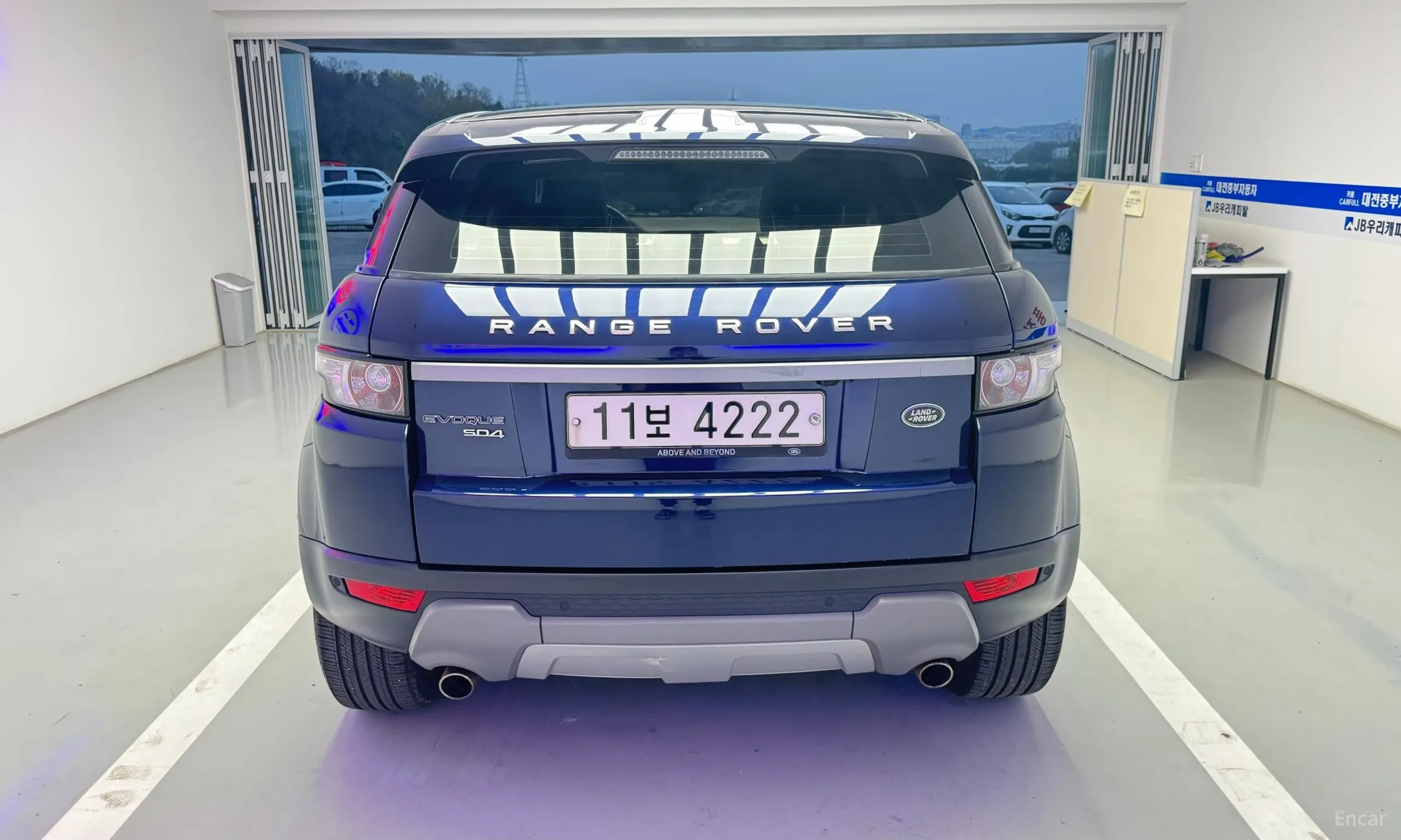 Land Rover Range Rover Evoque превью 4