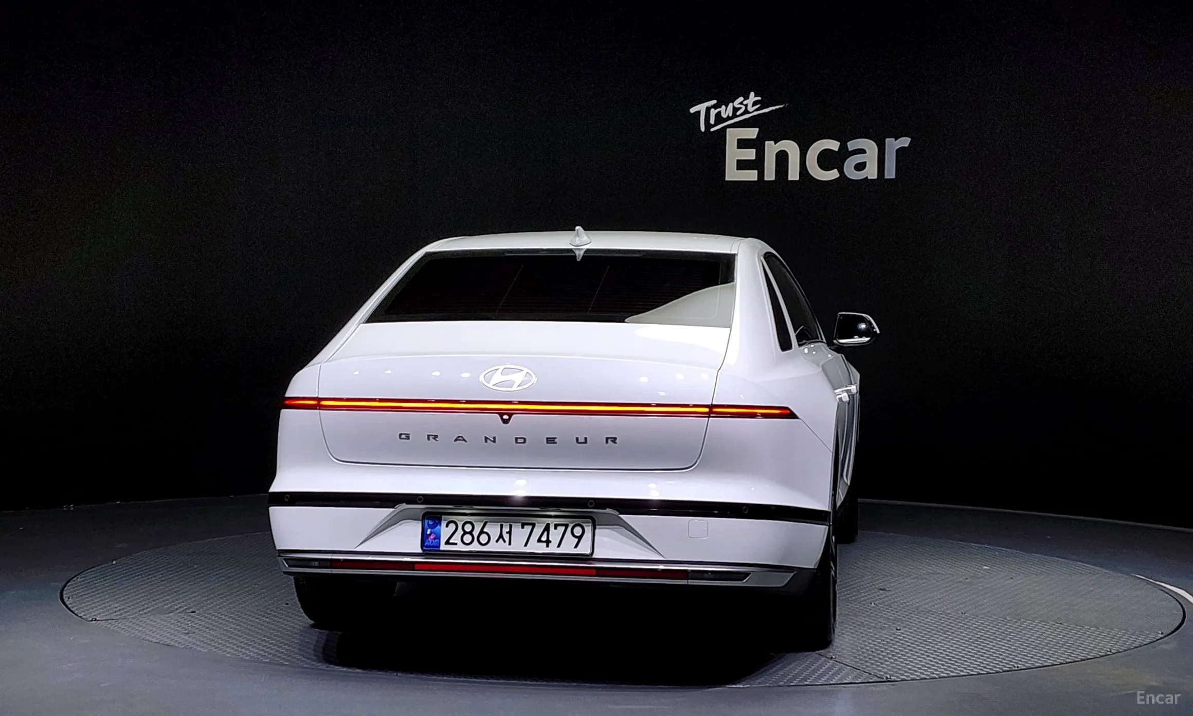 Hyundai Grandeur Hybrid (GN7) превью 3