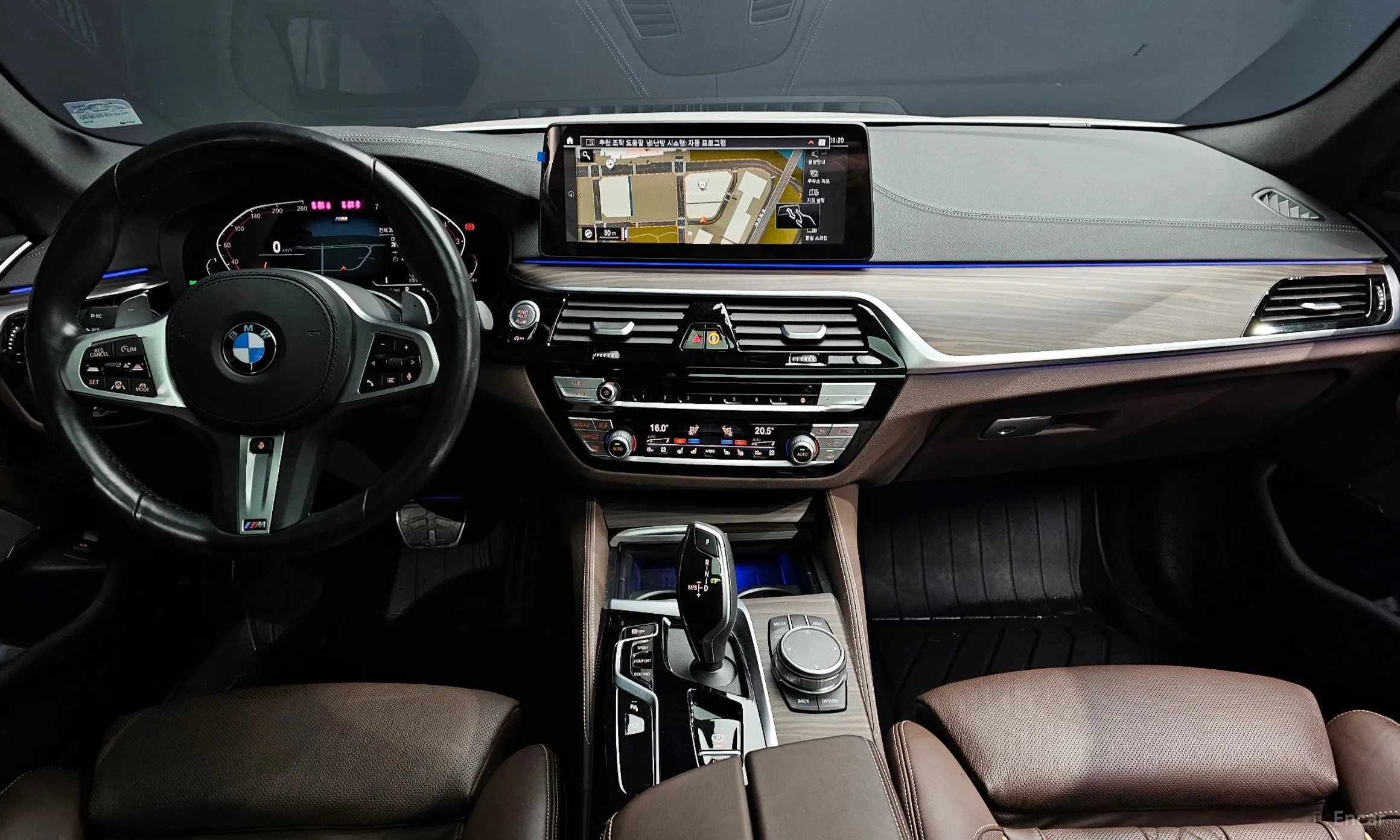 BMW 5 Series (G30) превью 4
