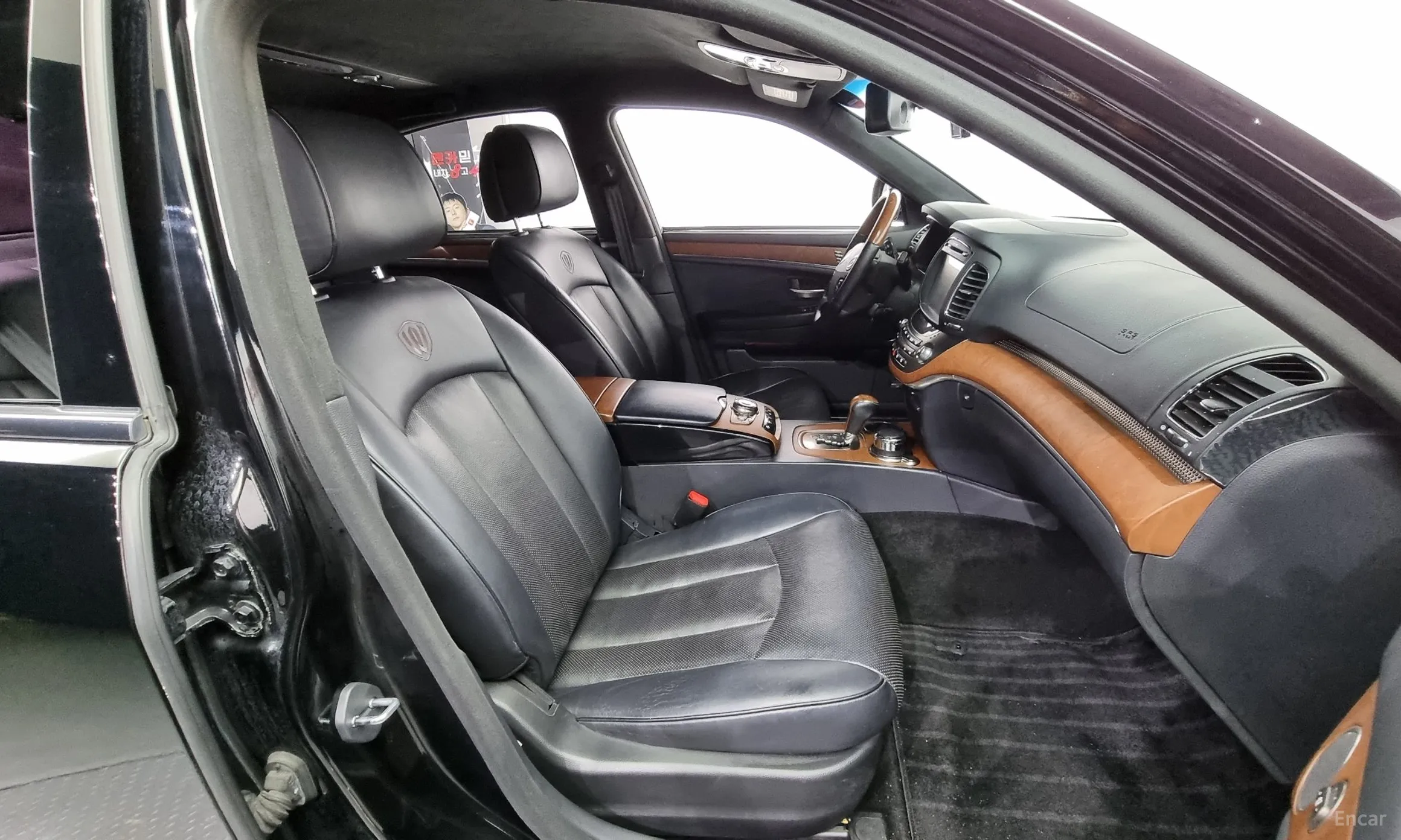 KG Mobility (SsangYong) Chairman W превью 10