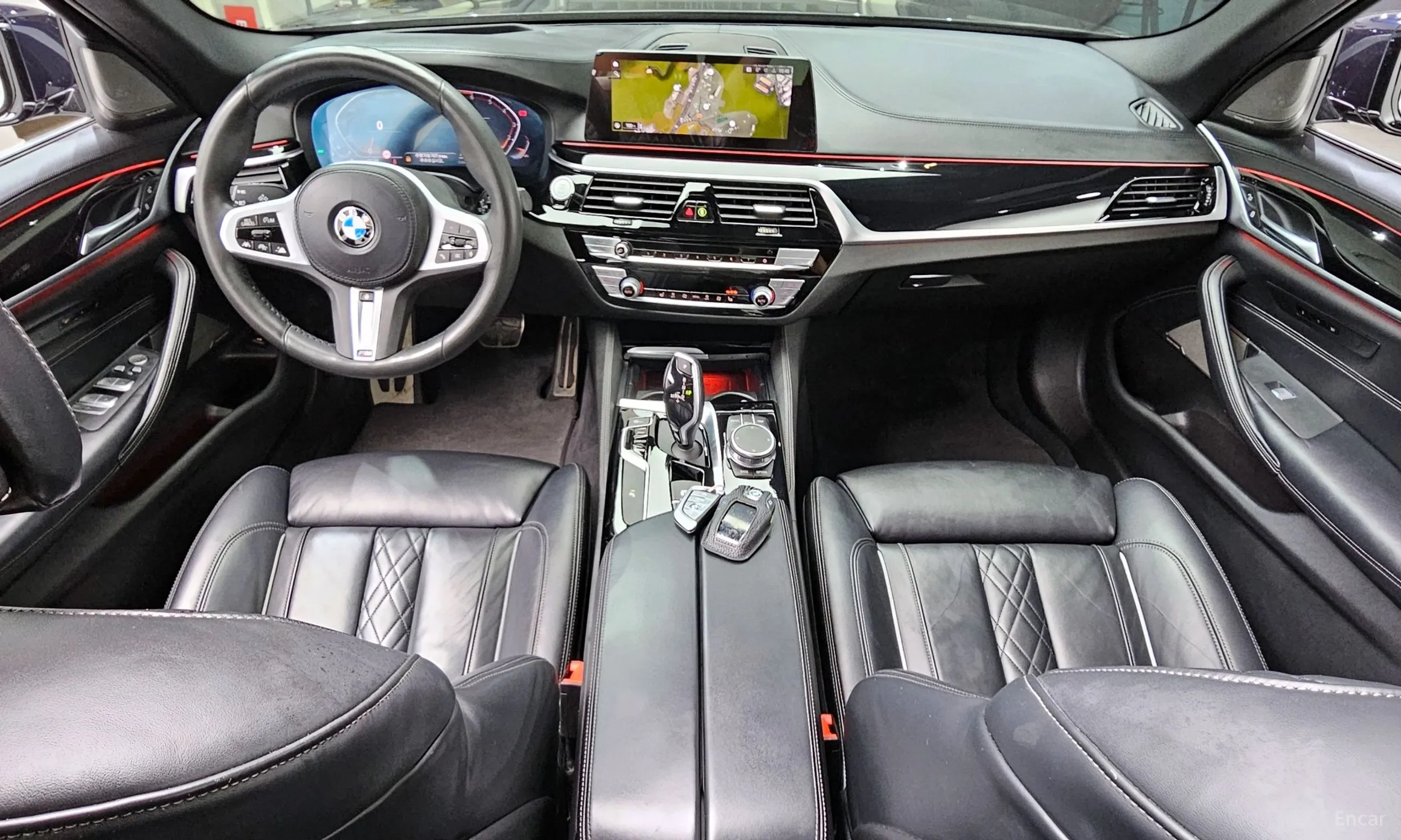 BMW 5 Series (G30) превью 4
