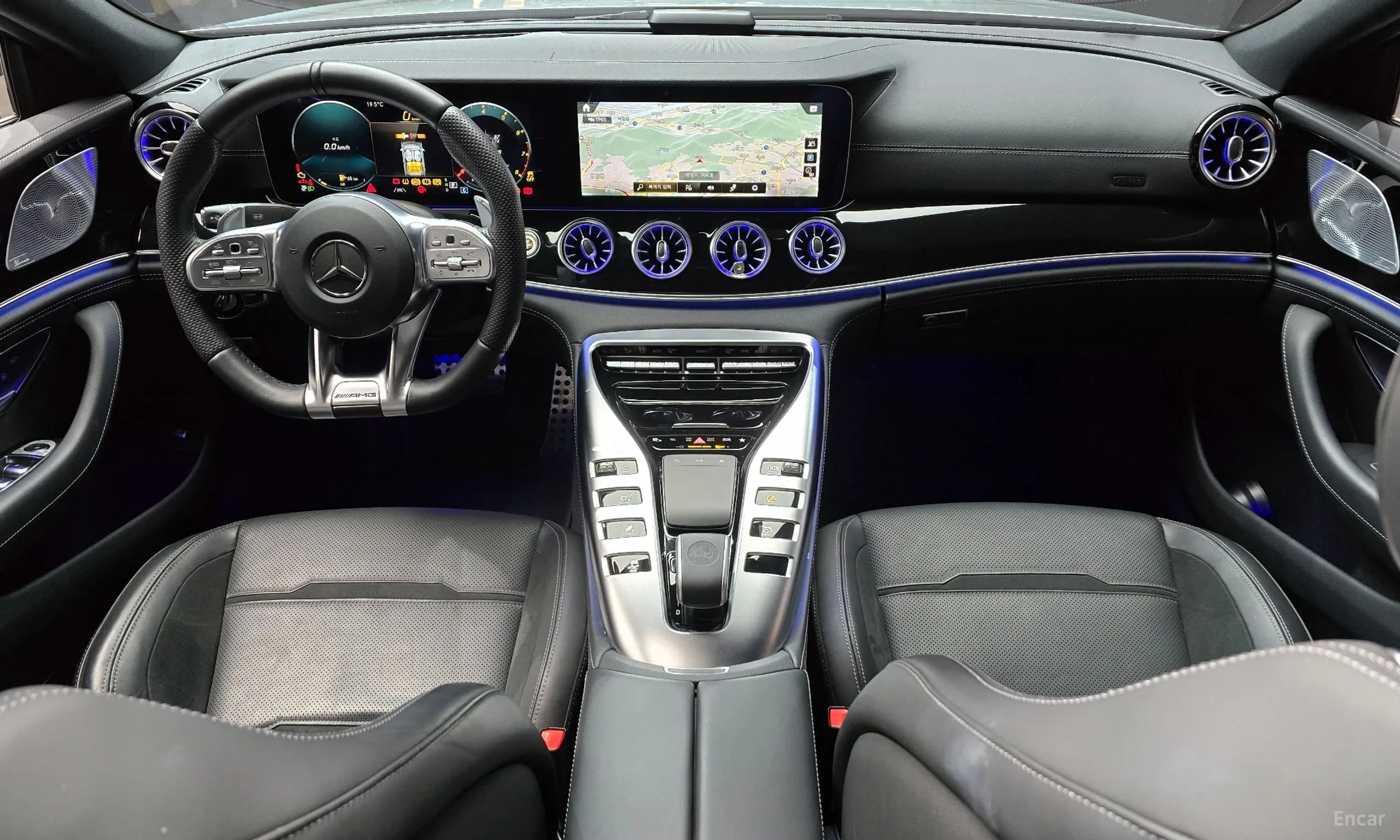 Mercedes Benz AMG GT превью 4