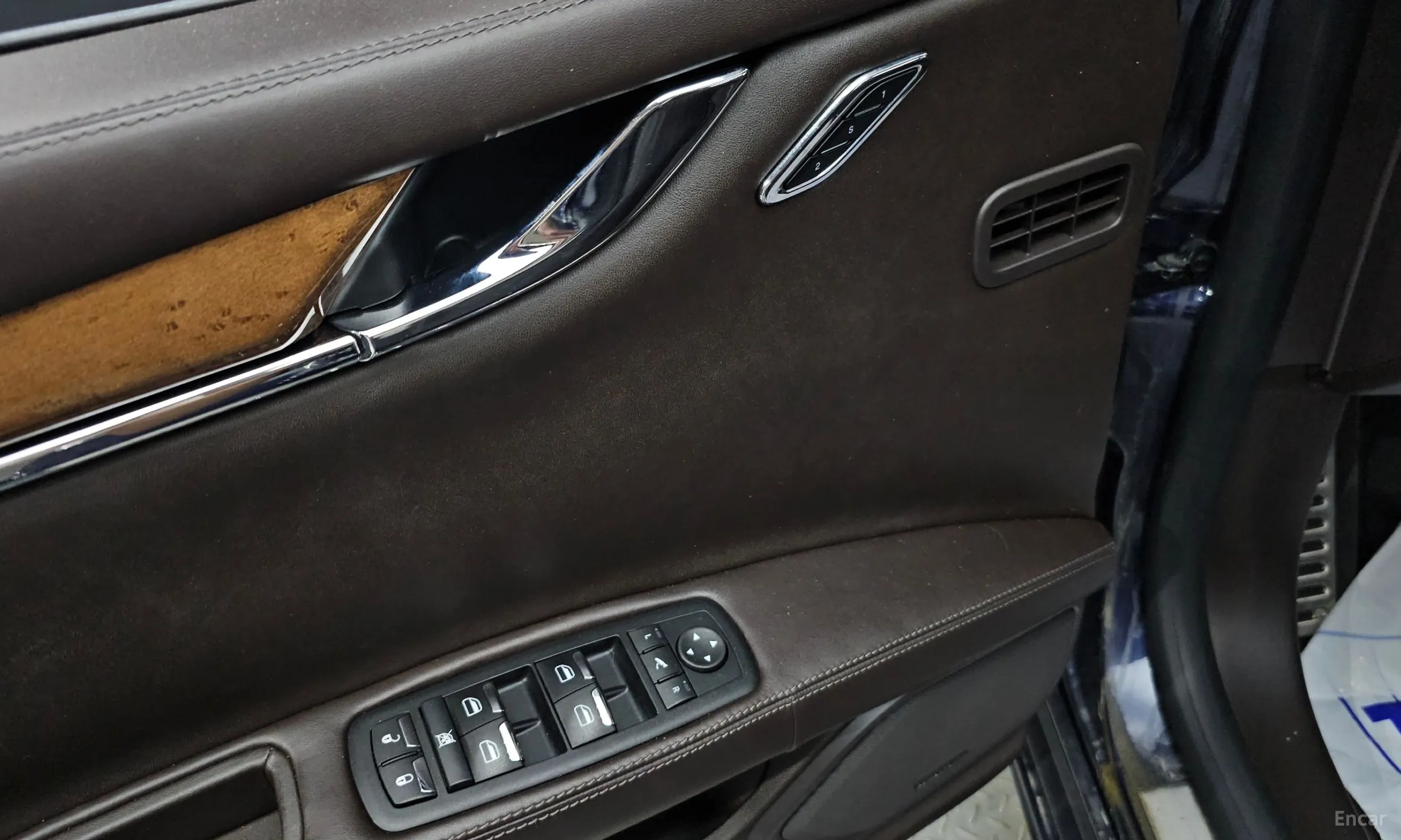 Maserati Quattroporte превью 13