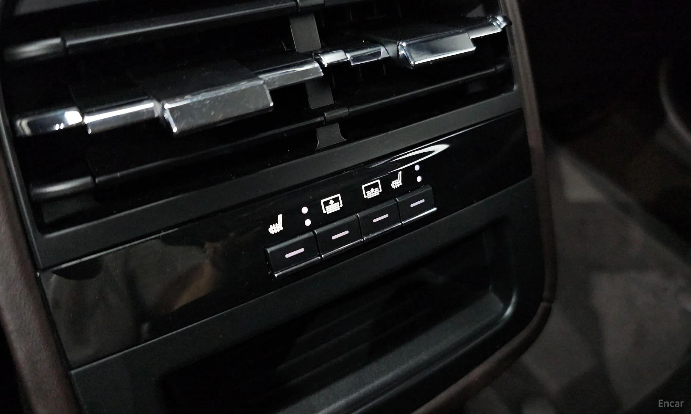 Maserati Quattroporte превью 19