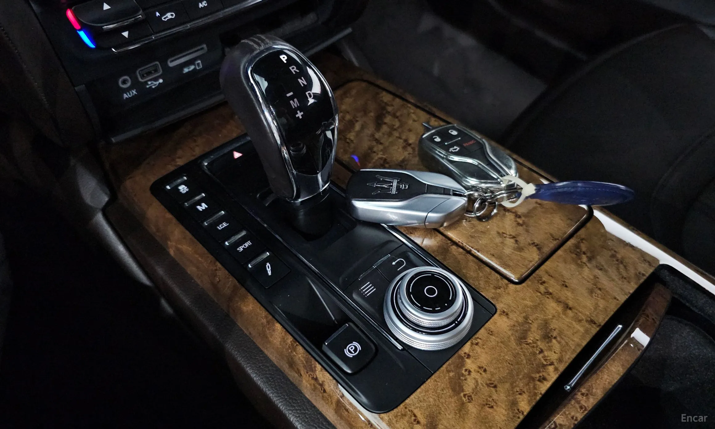 Maserati Quattroporte превью 9