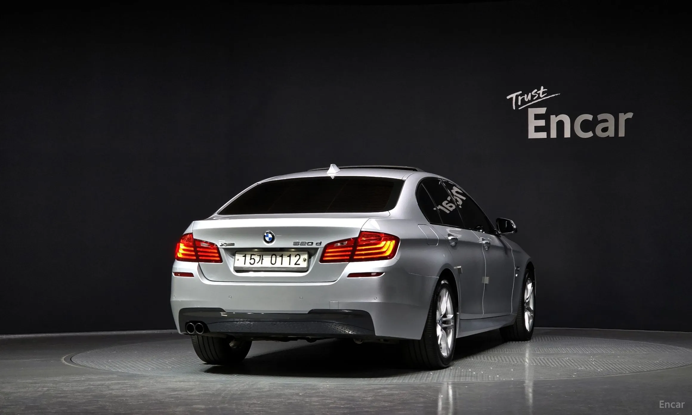 BMW 5 Series (F10) превью 3