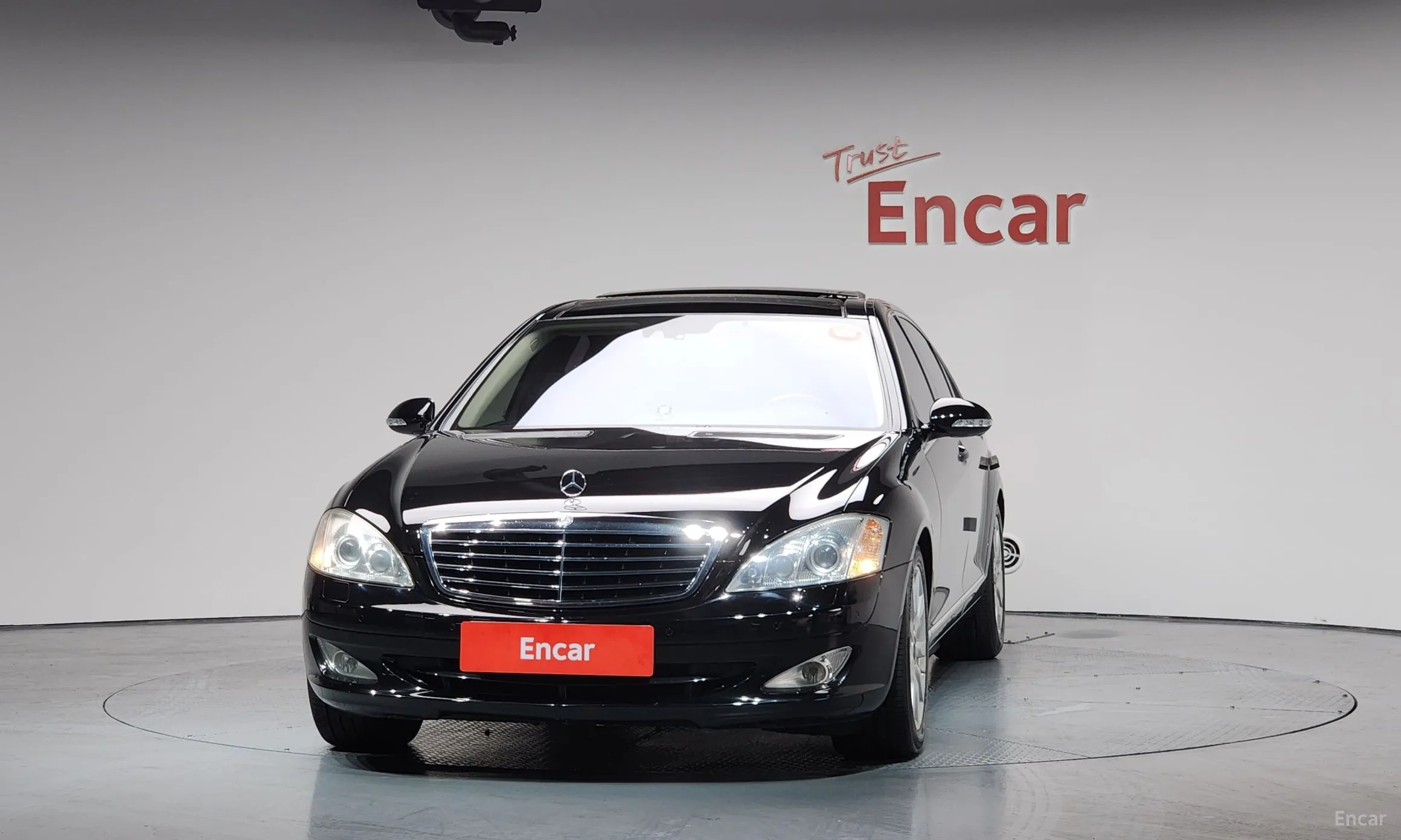 Mercedes Benz S-Class W221