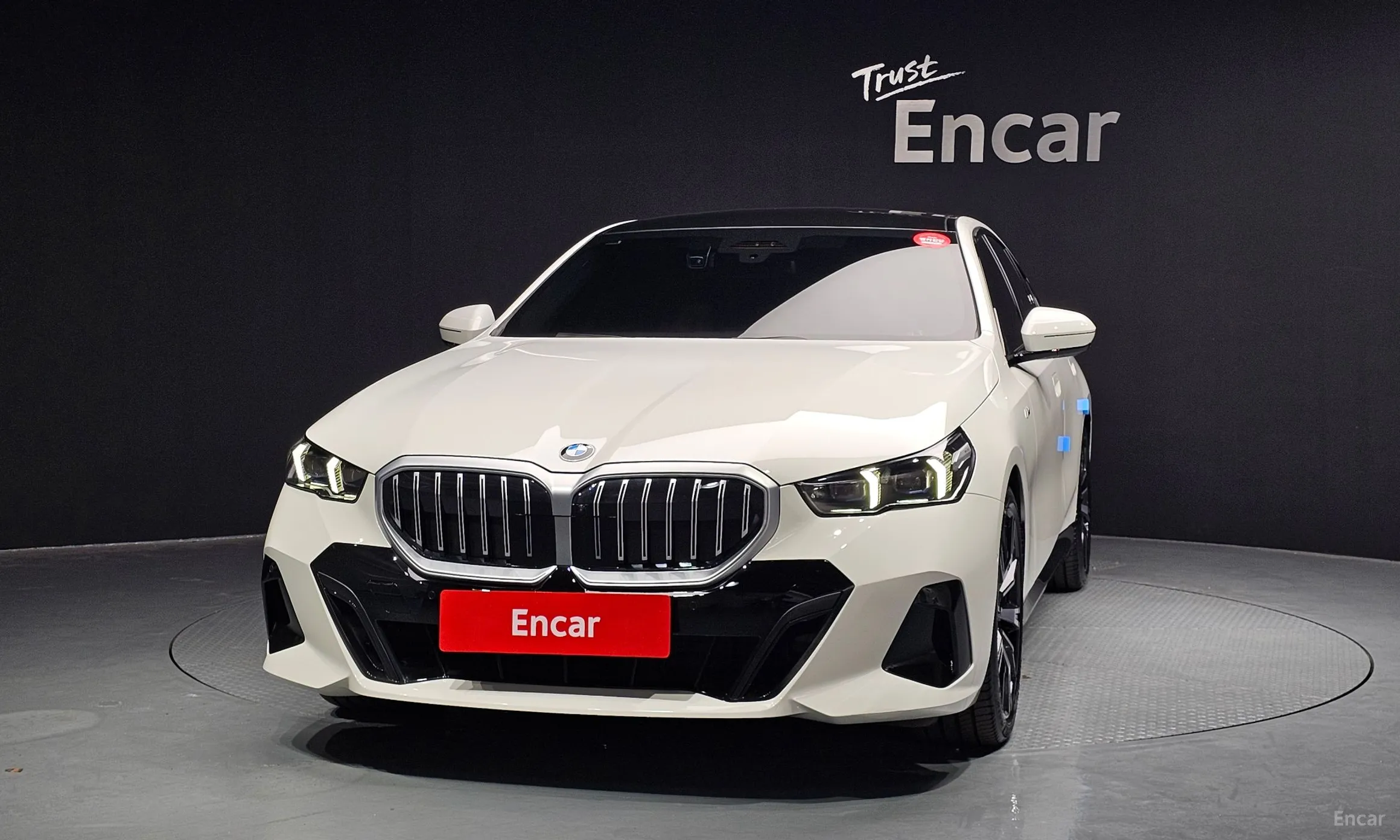 BMW 5 Series (G60)