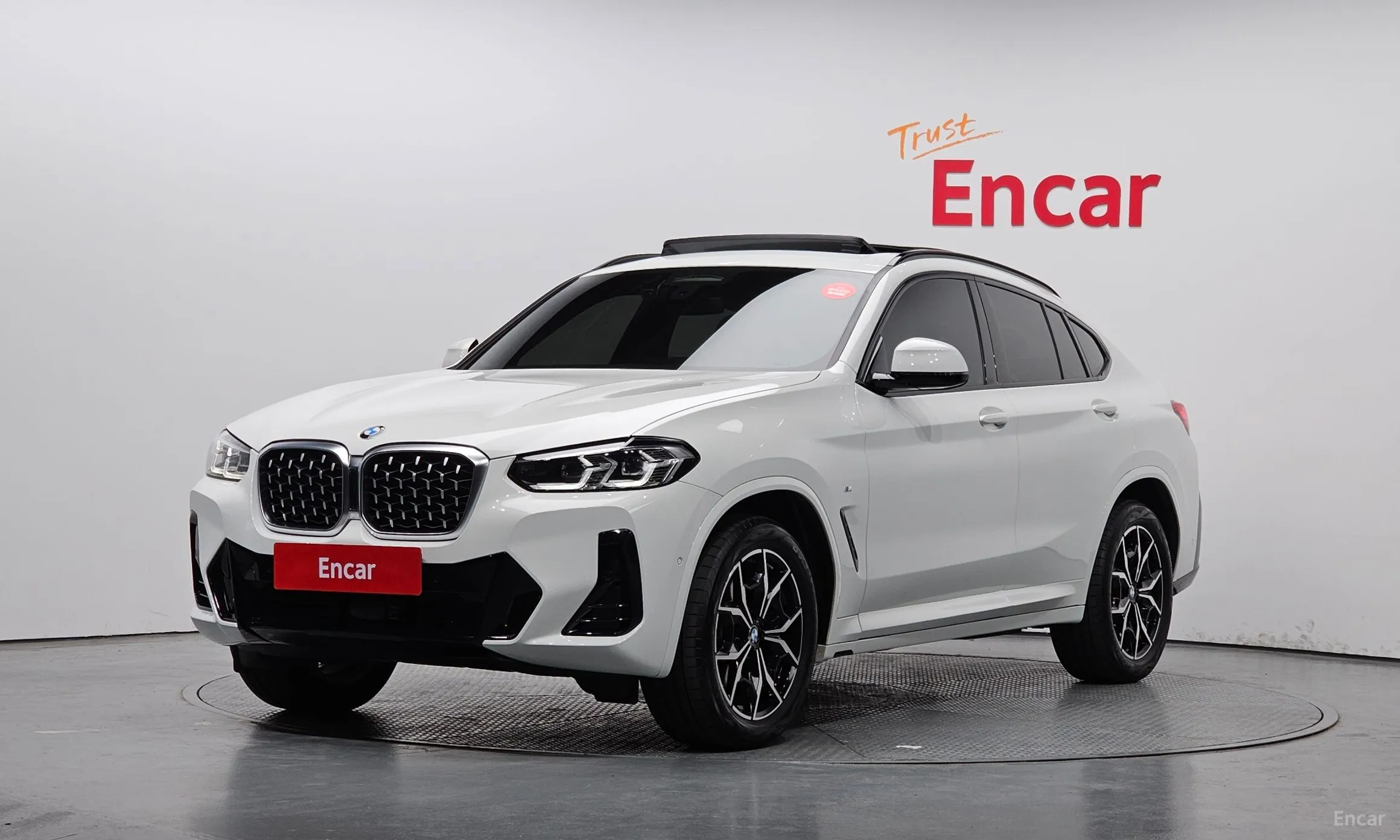 X4 (G02)