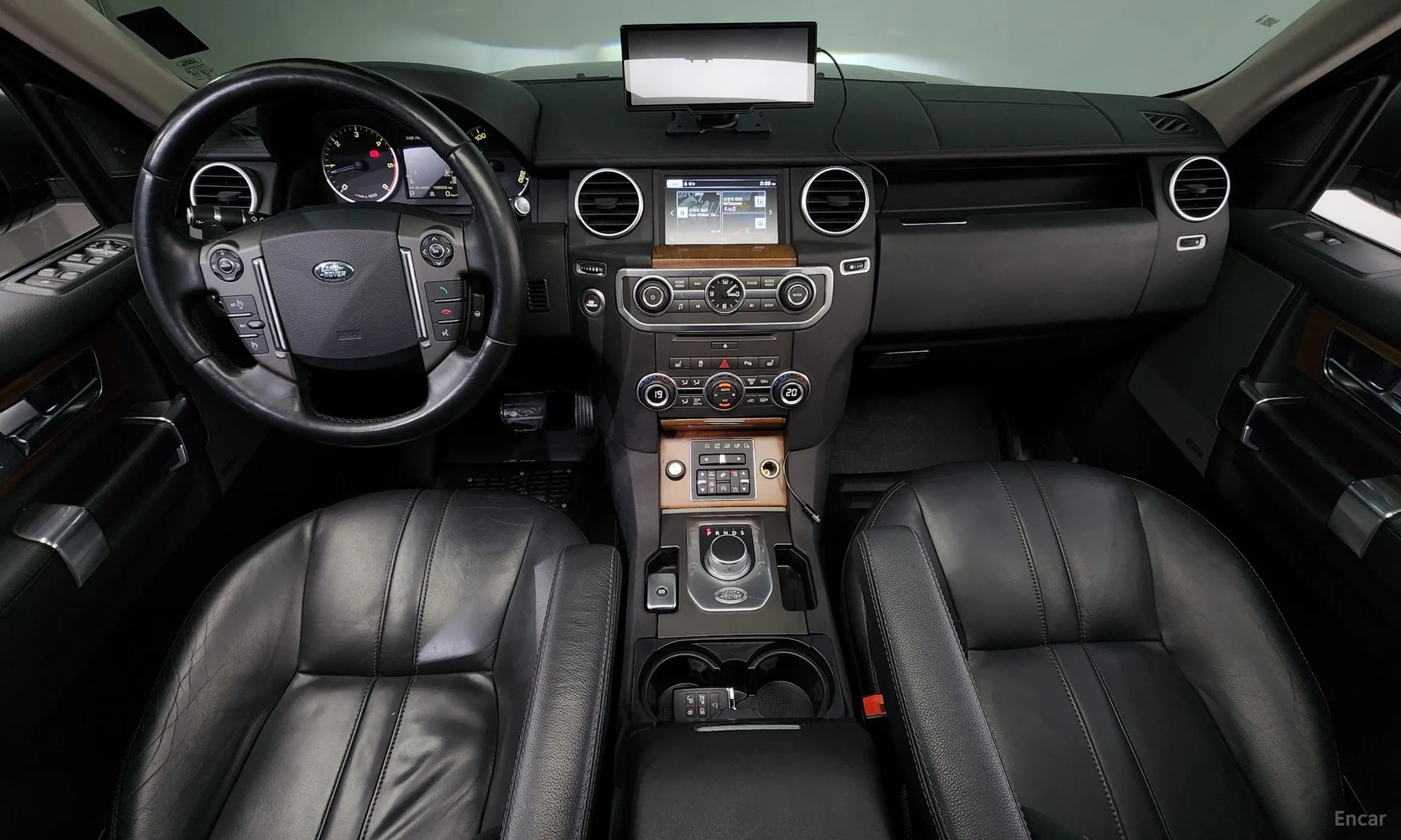 Land Rover Discovery 4 превью 4