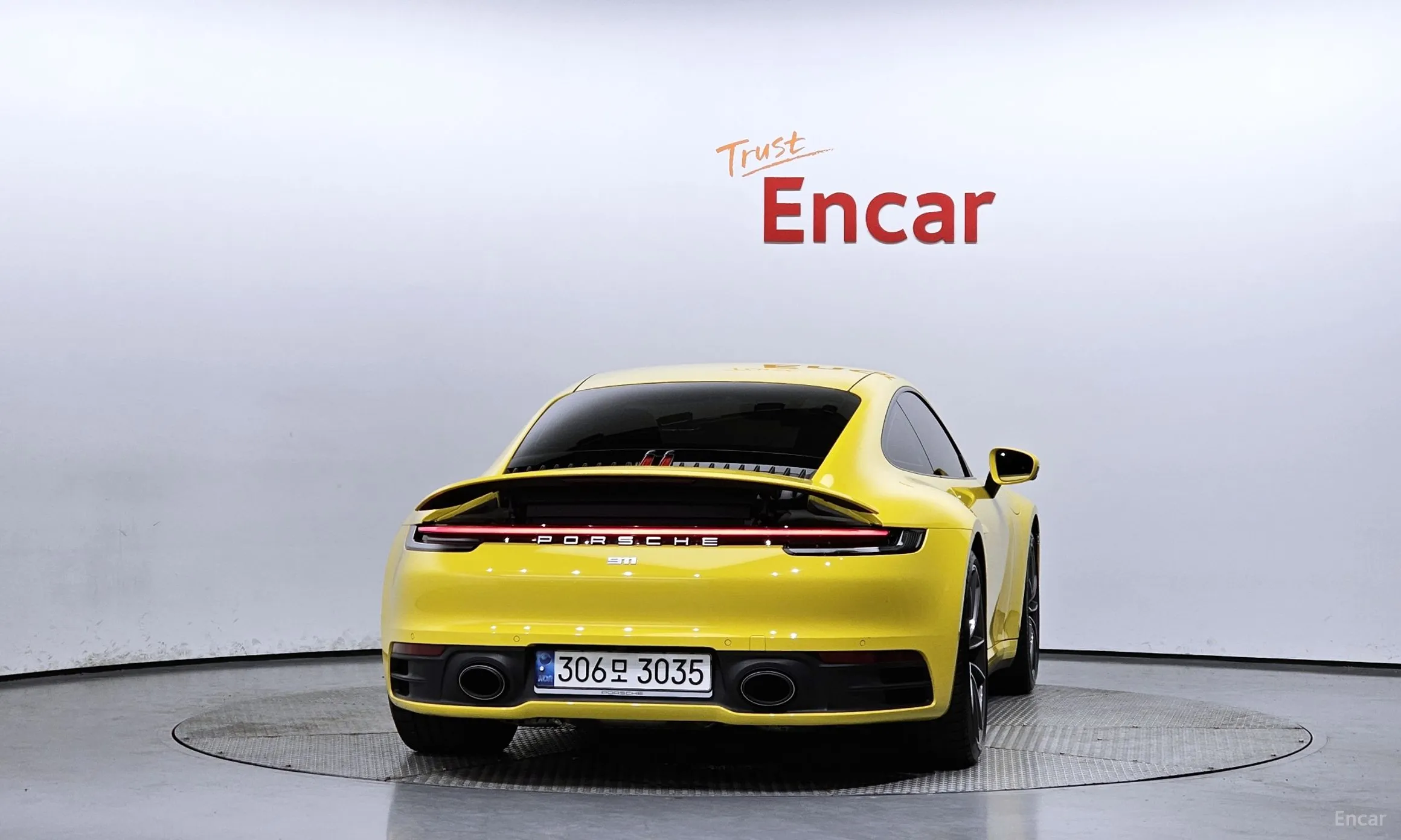 Porsche 911 (992) превью 3