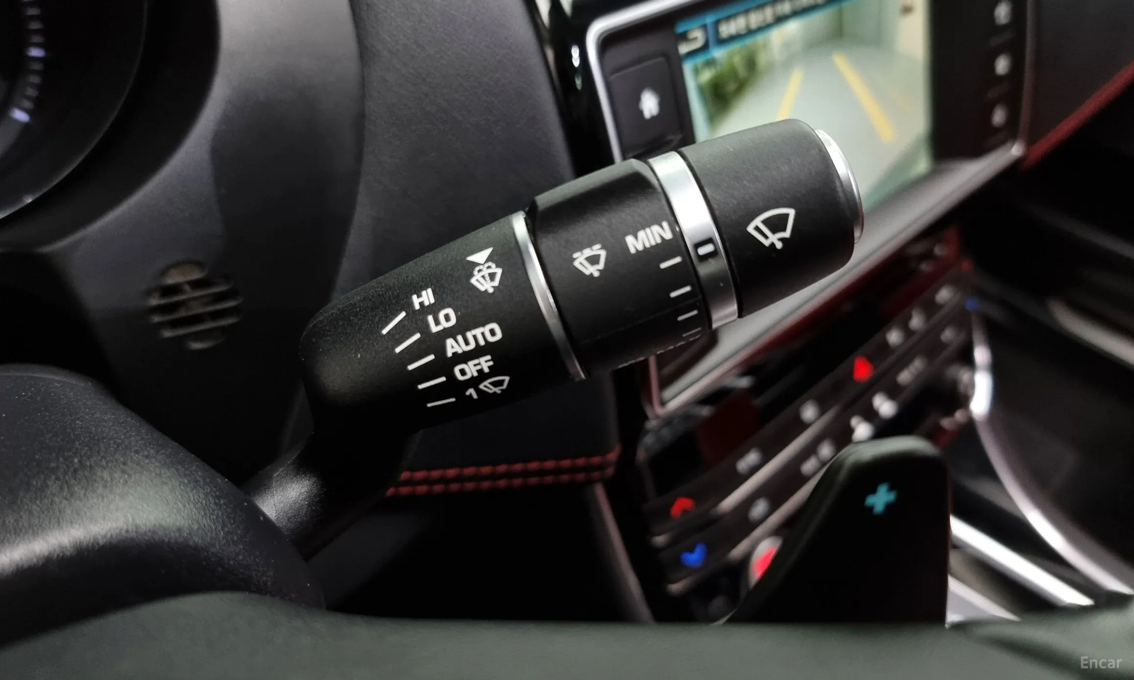 Jaguar XE превью 19