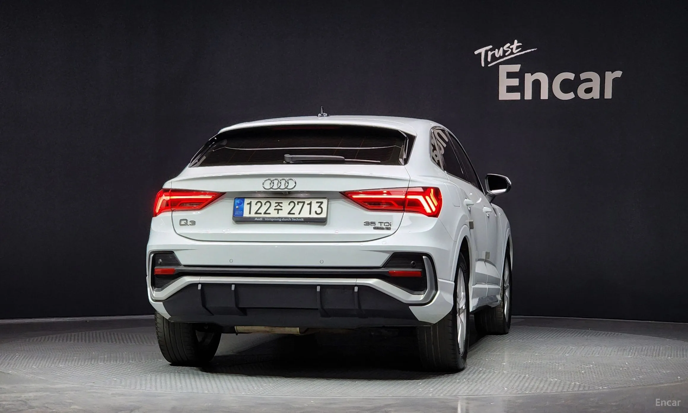 Audi Q3 (F3) превью 3