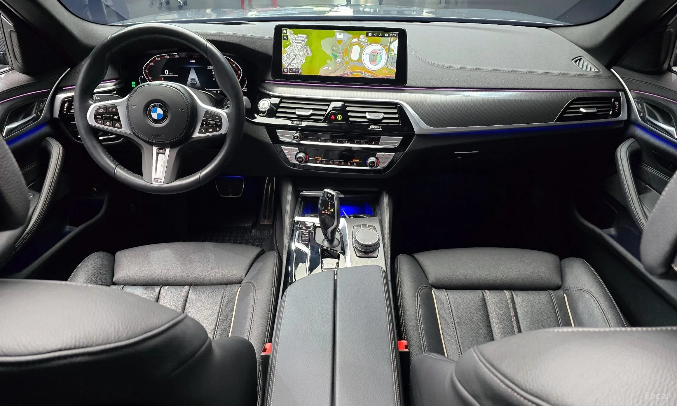 BMW 5 Series (G30) превью 4