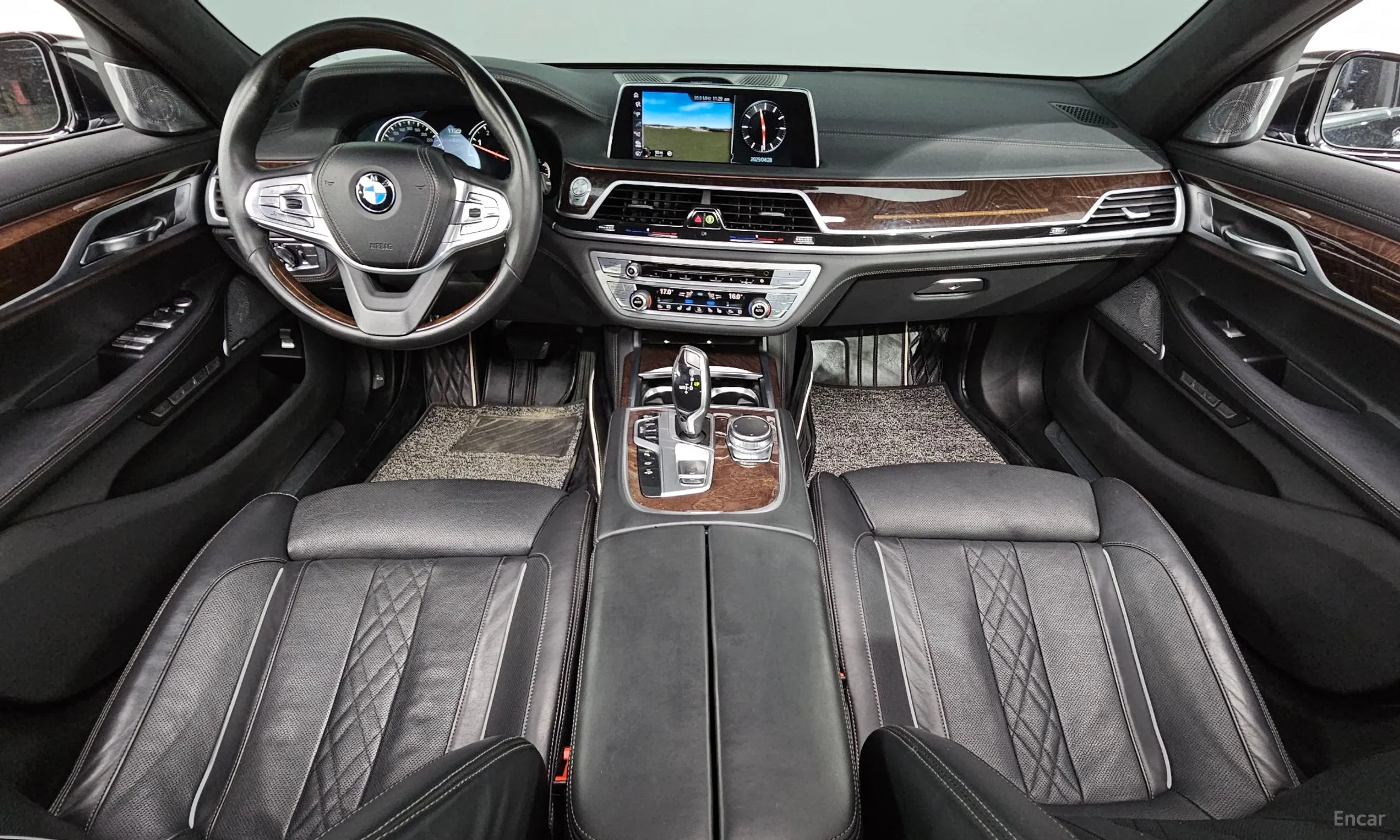 BMW 7 Series (G11) превью 4