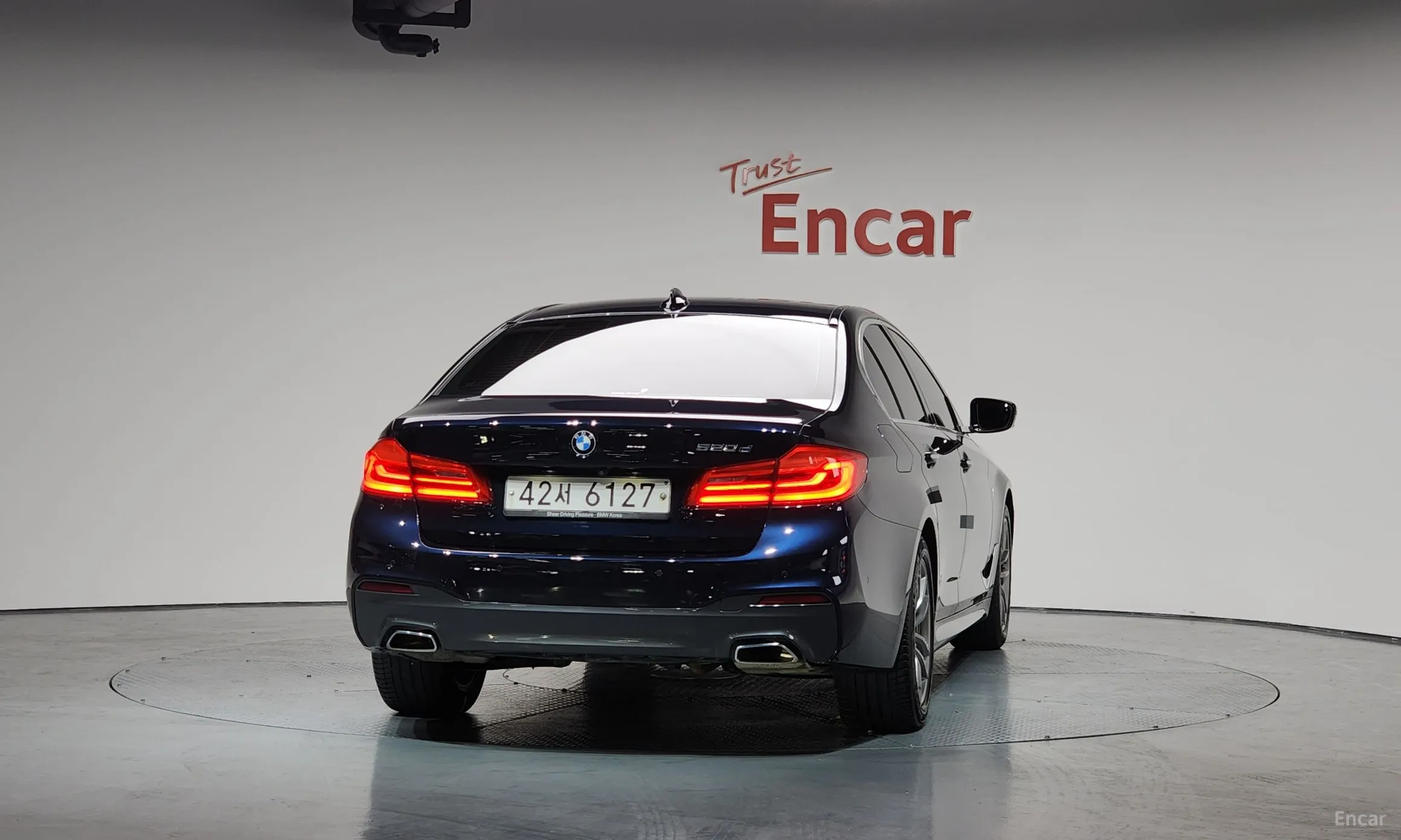 BMW 5 Series (G30) превью 3