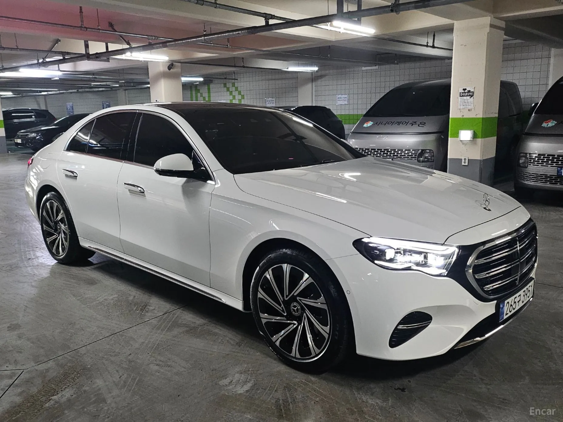 E-Class W214