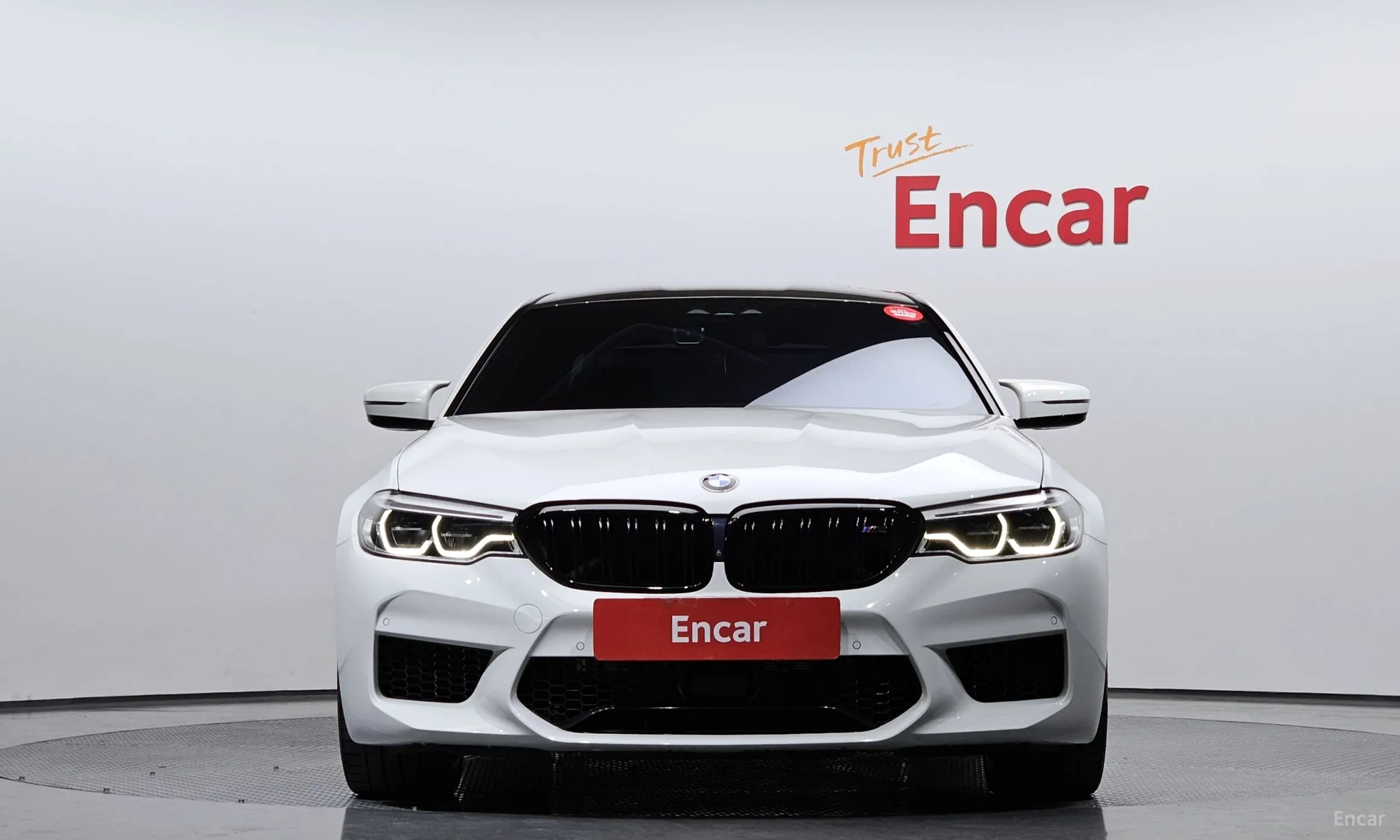 BMW M5 (F90)