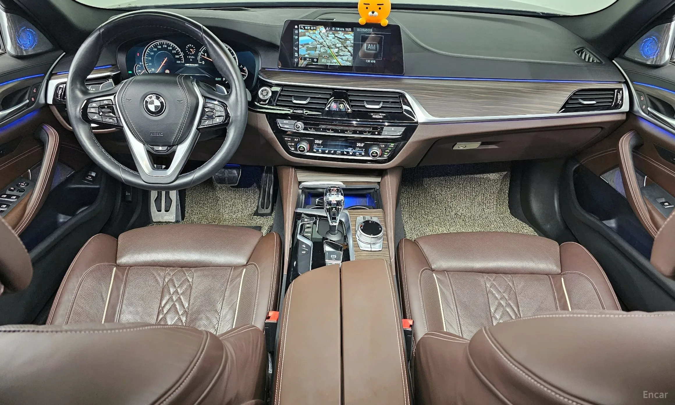 BMW 5 Series (G30) превью 4