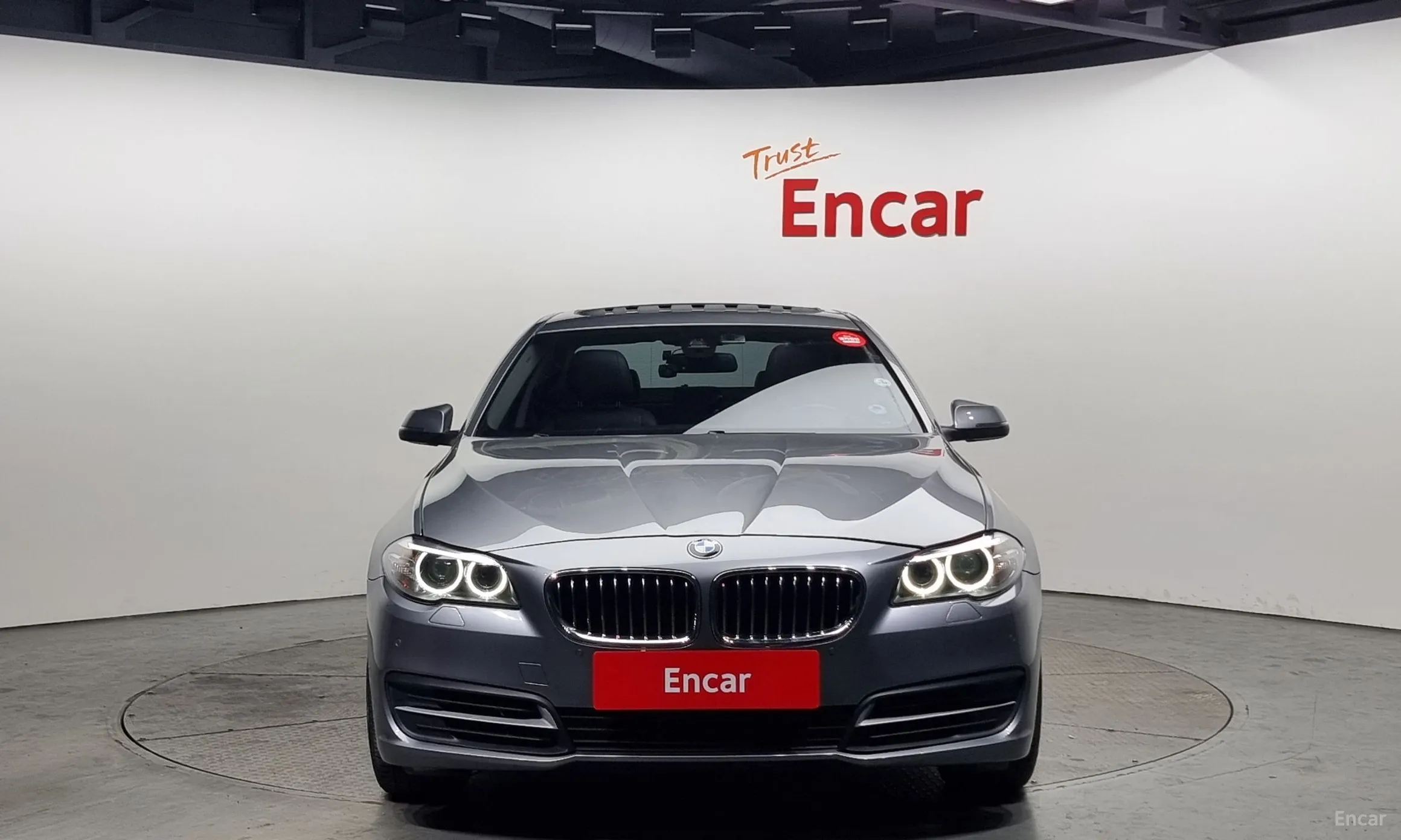 BMW 5 Series (F10) превью 2
