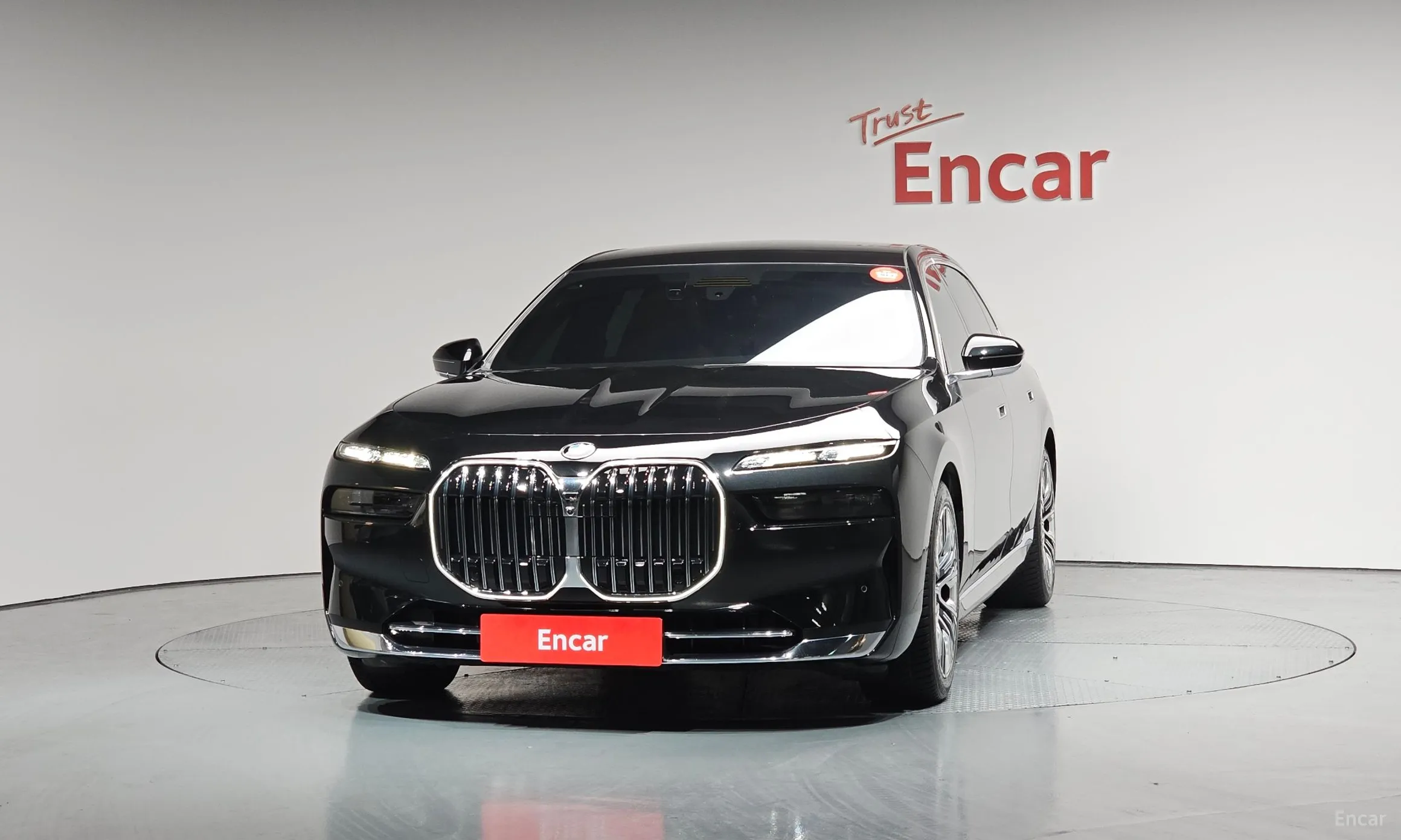 BMW 7 Series (G70) превью 2