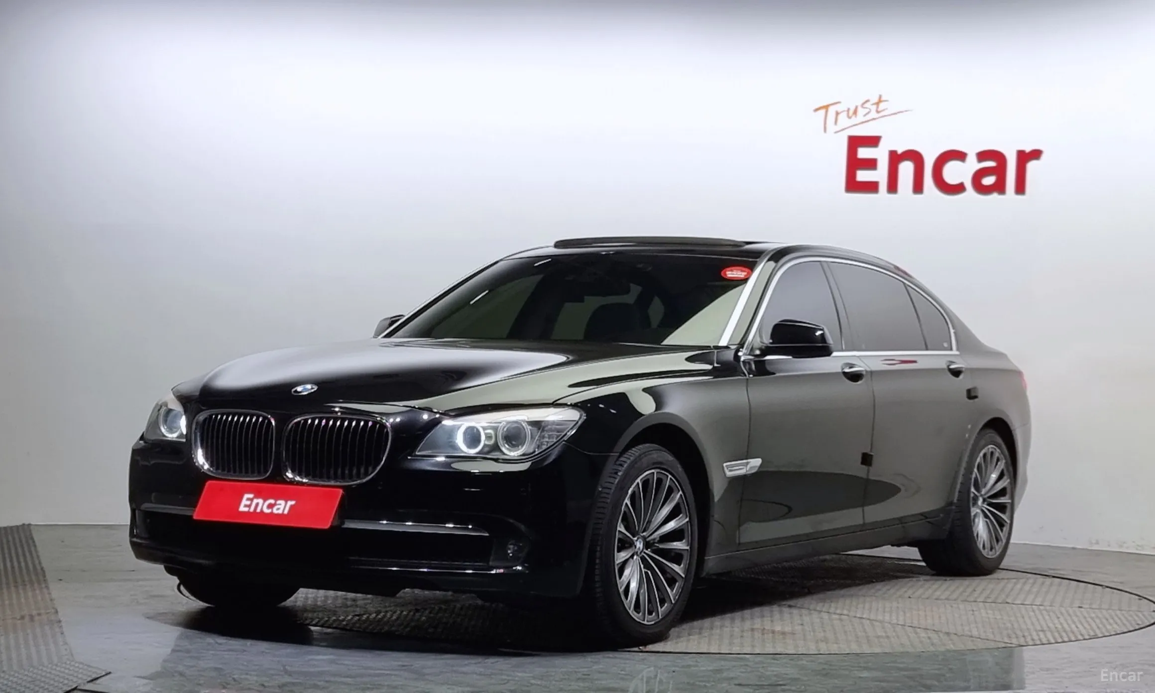 BMW 7 Series (F01)