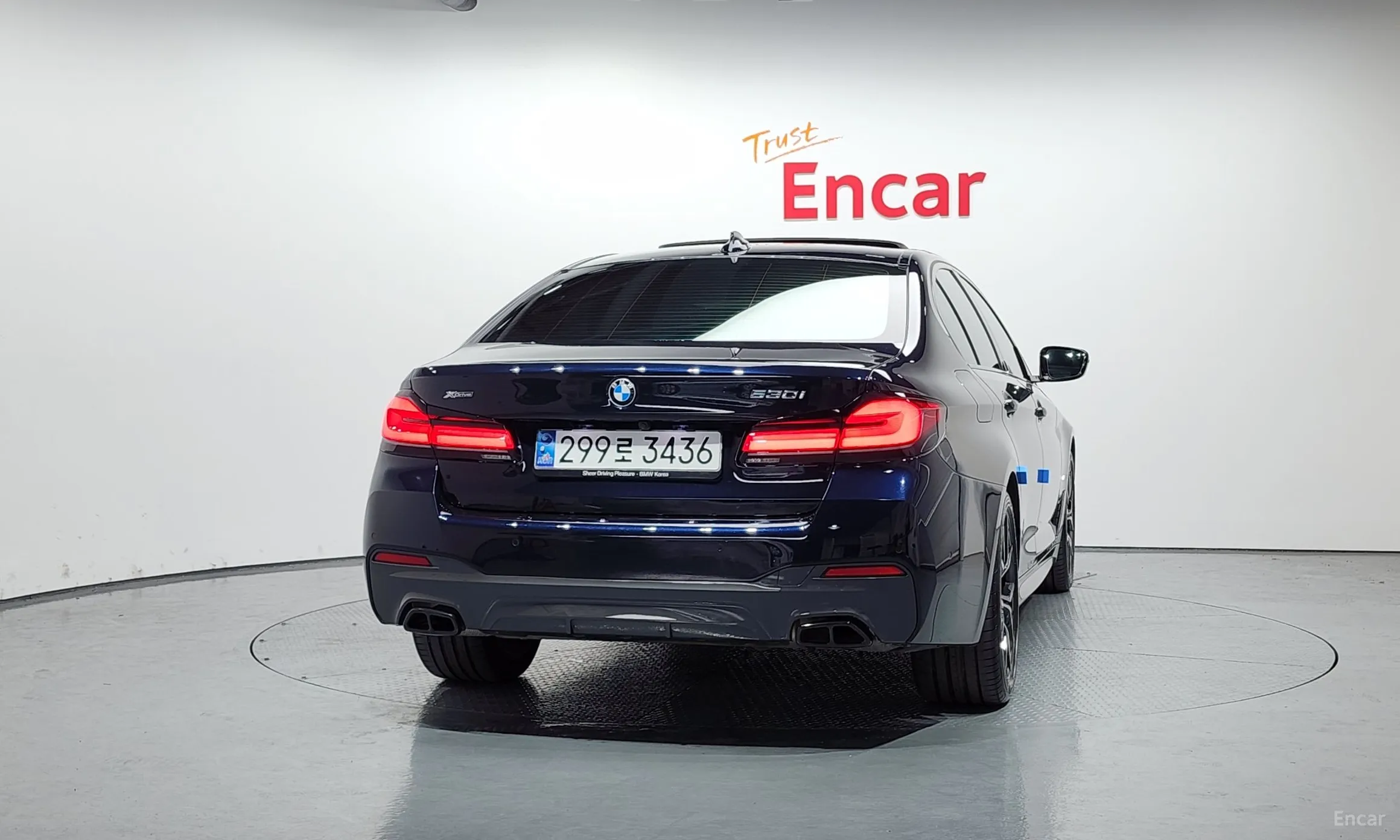 BMW 5 Series (G30) превью 3