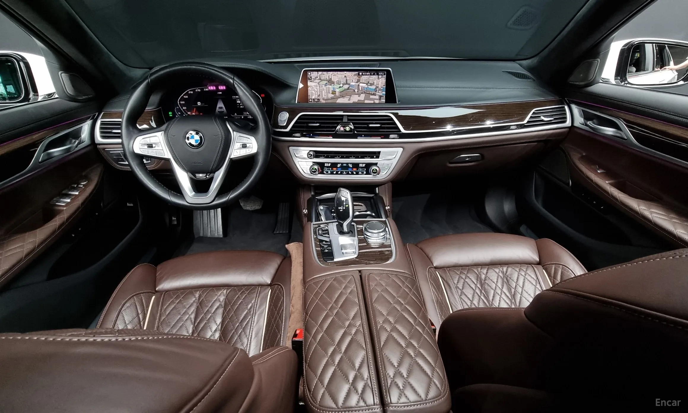 BMW 7 Series (G11) превью 4