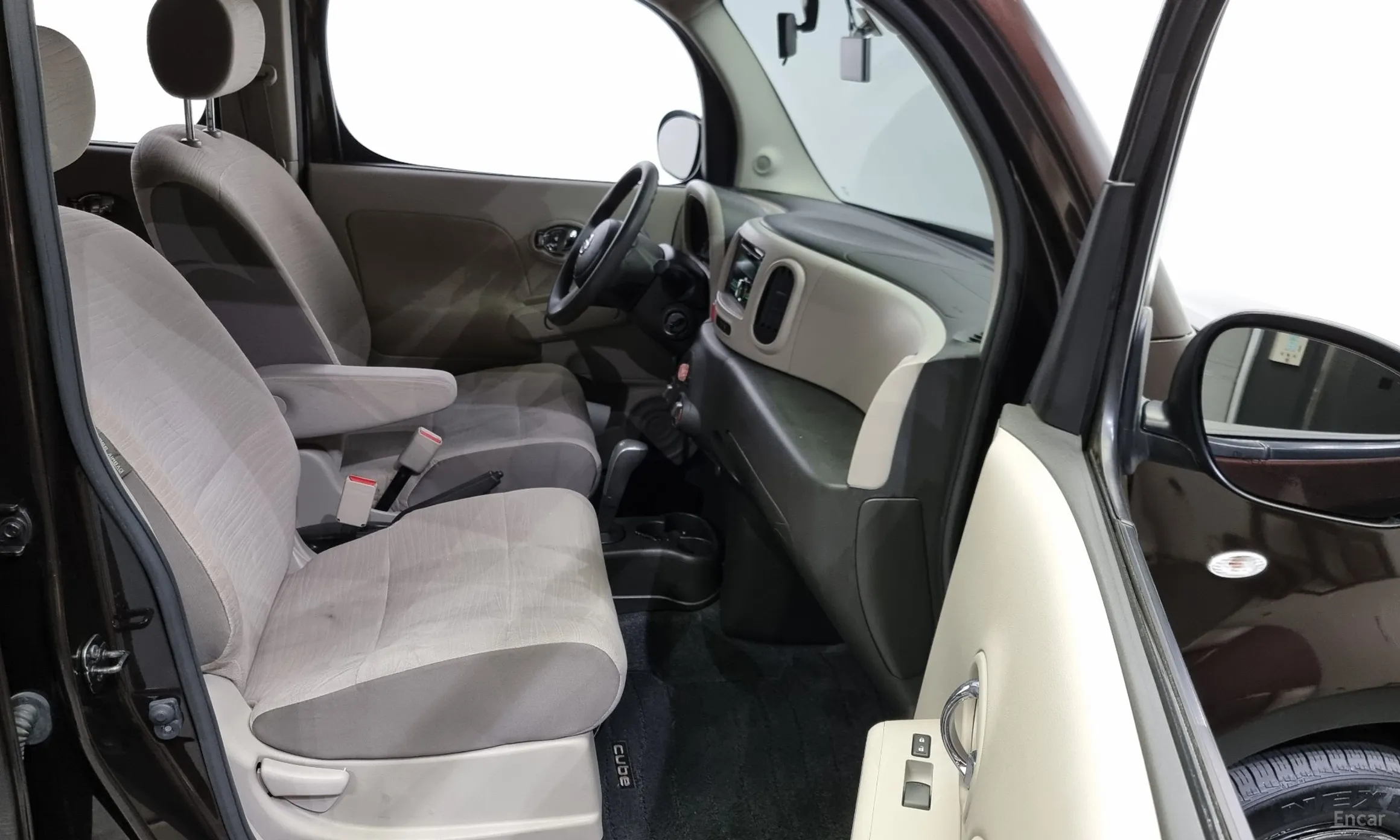 Nissan Cube превью 10