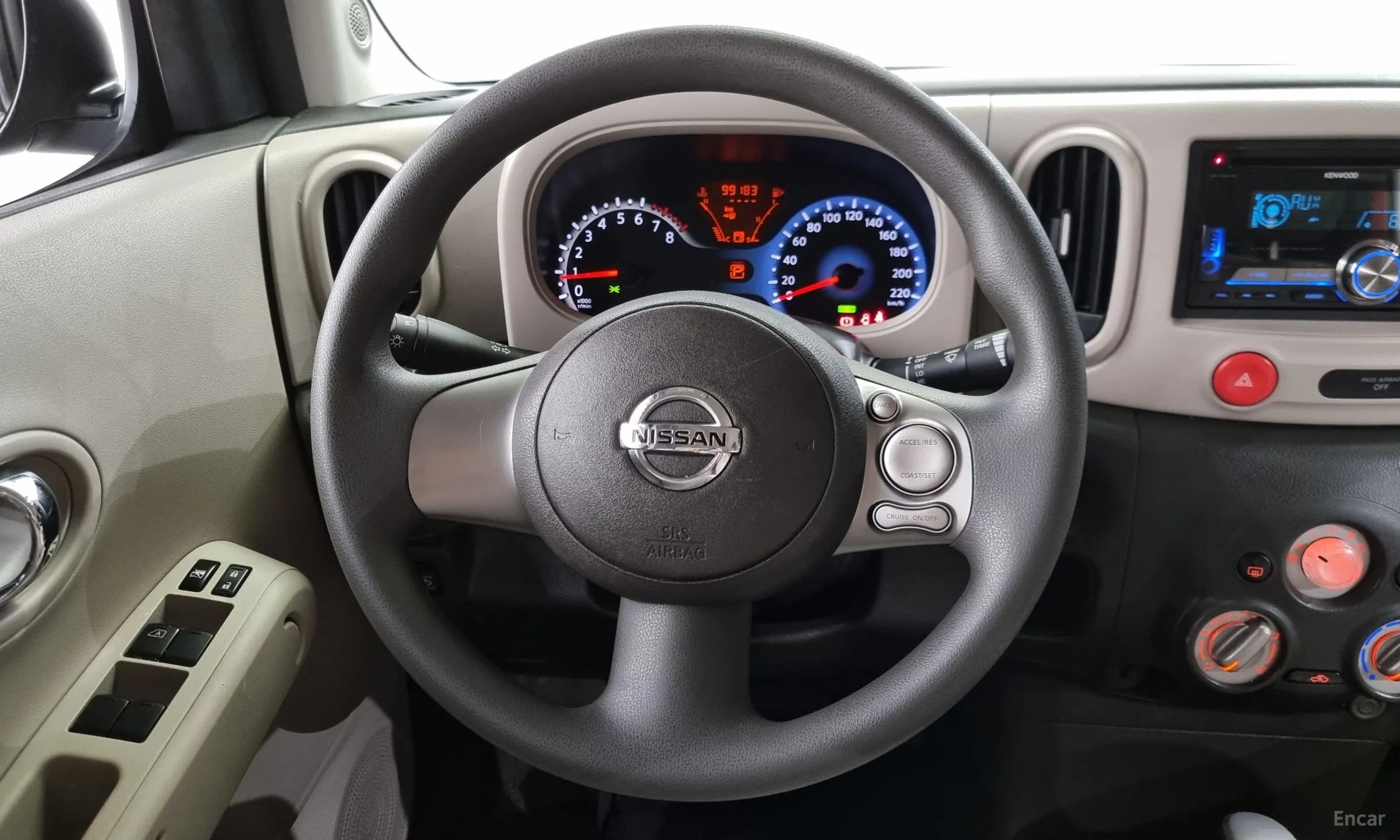 Nissan Cube превью 13