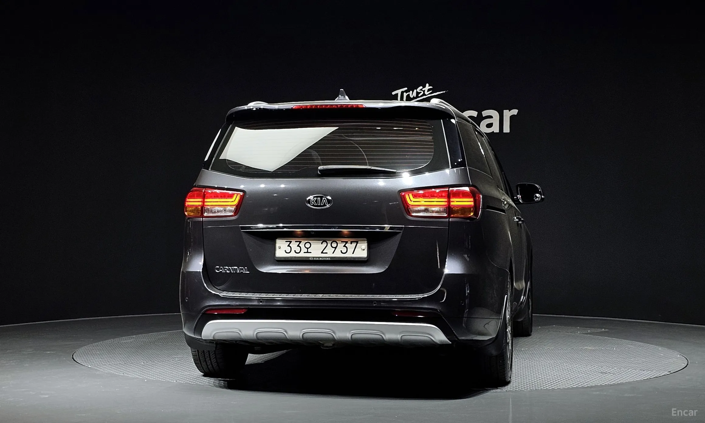Kia Carnival превью 3