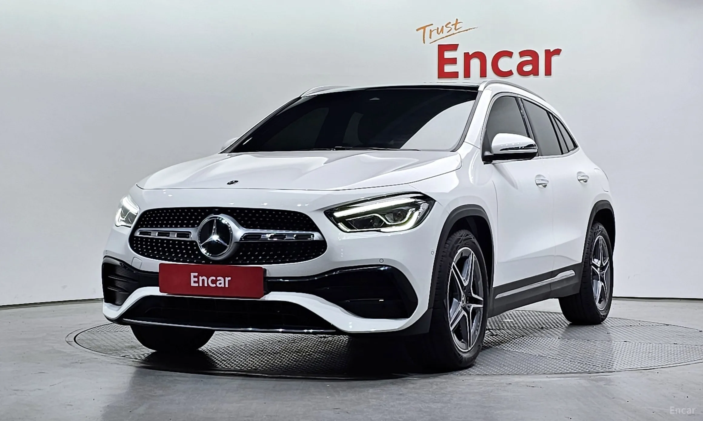 Mercedes Benz GLA-Class H247