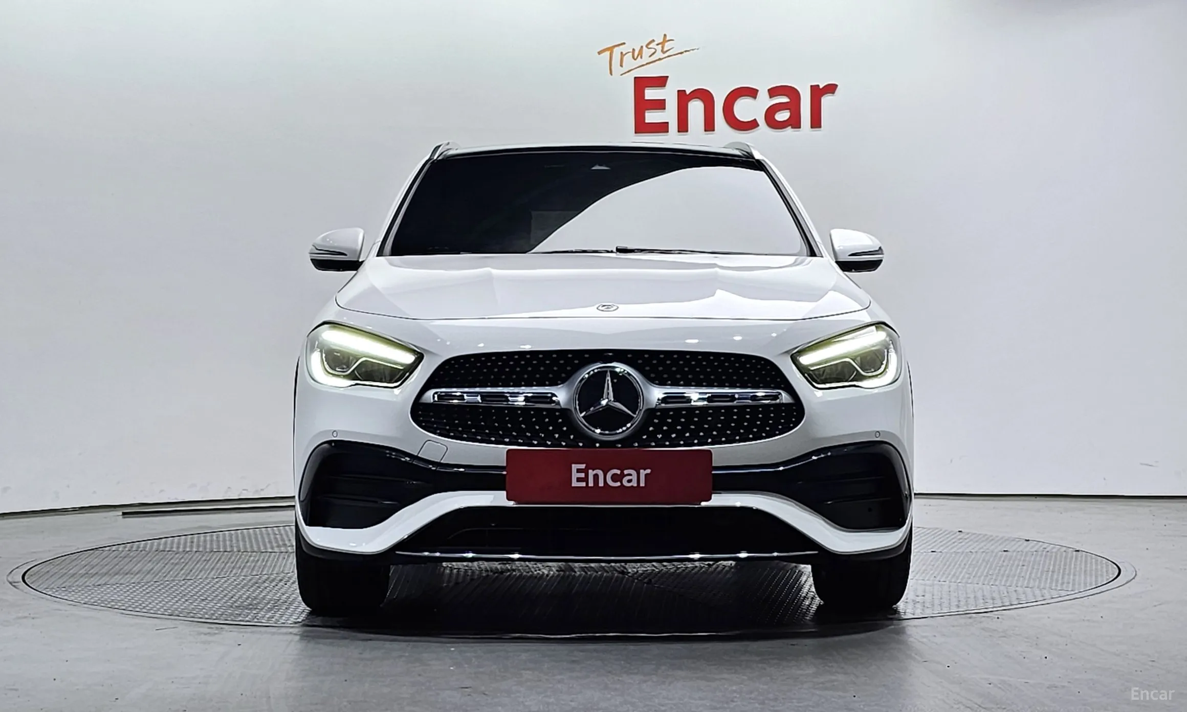 Mercedes Benz GLA-Class H247
