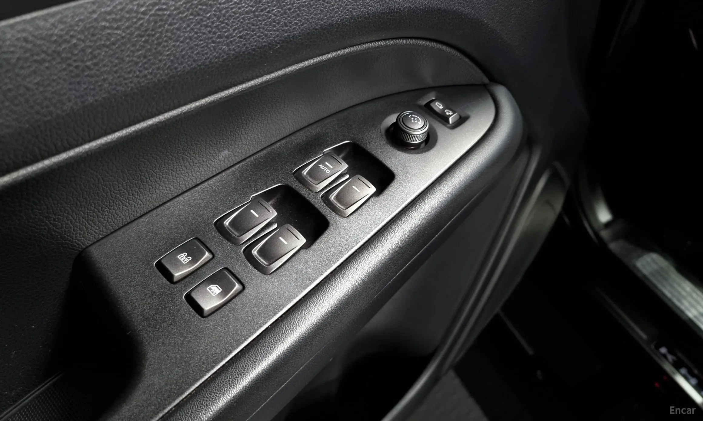 KG Mobility (SsangYong) Rexton Sports Khan превью 18