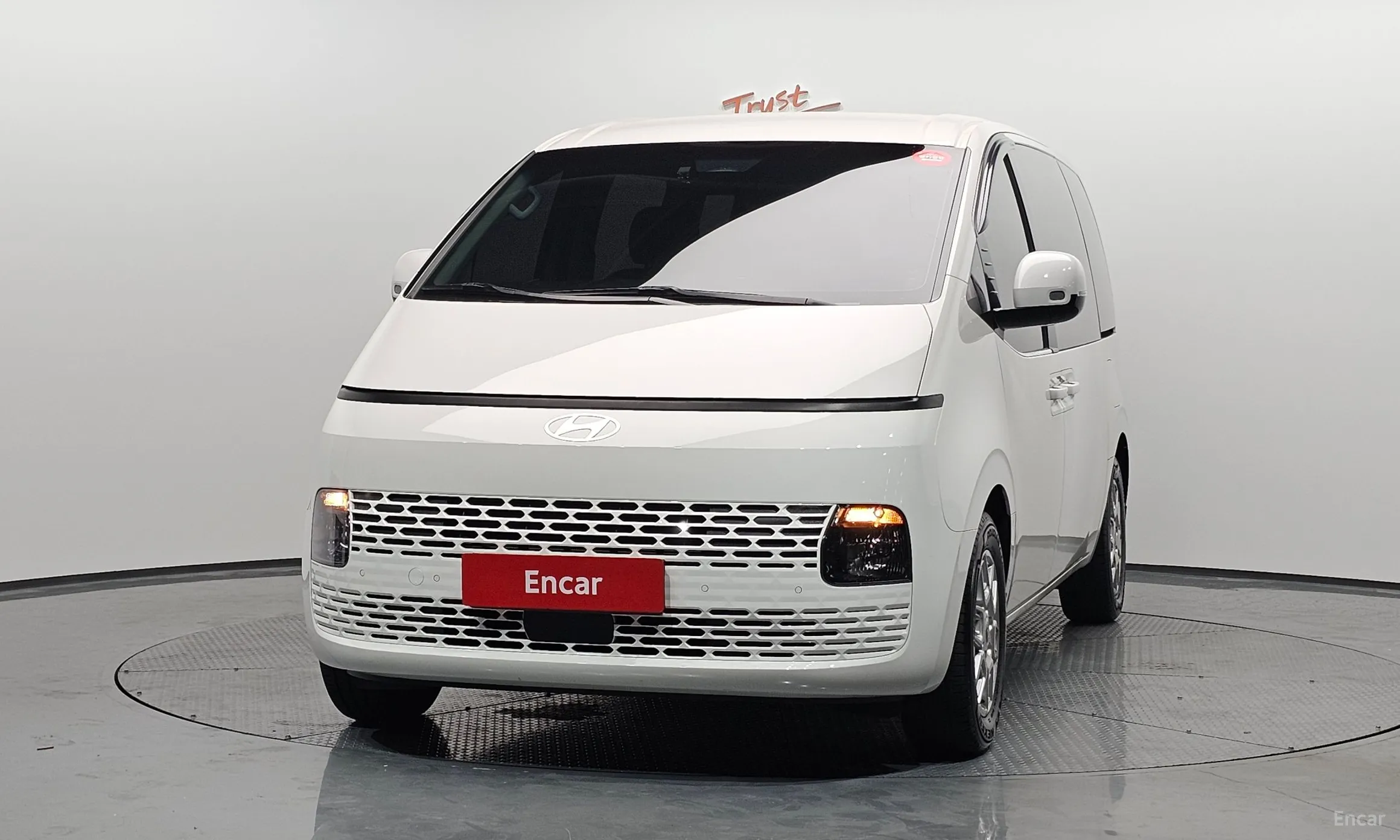 Hyundai Staria превью 2