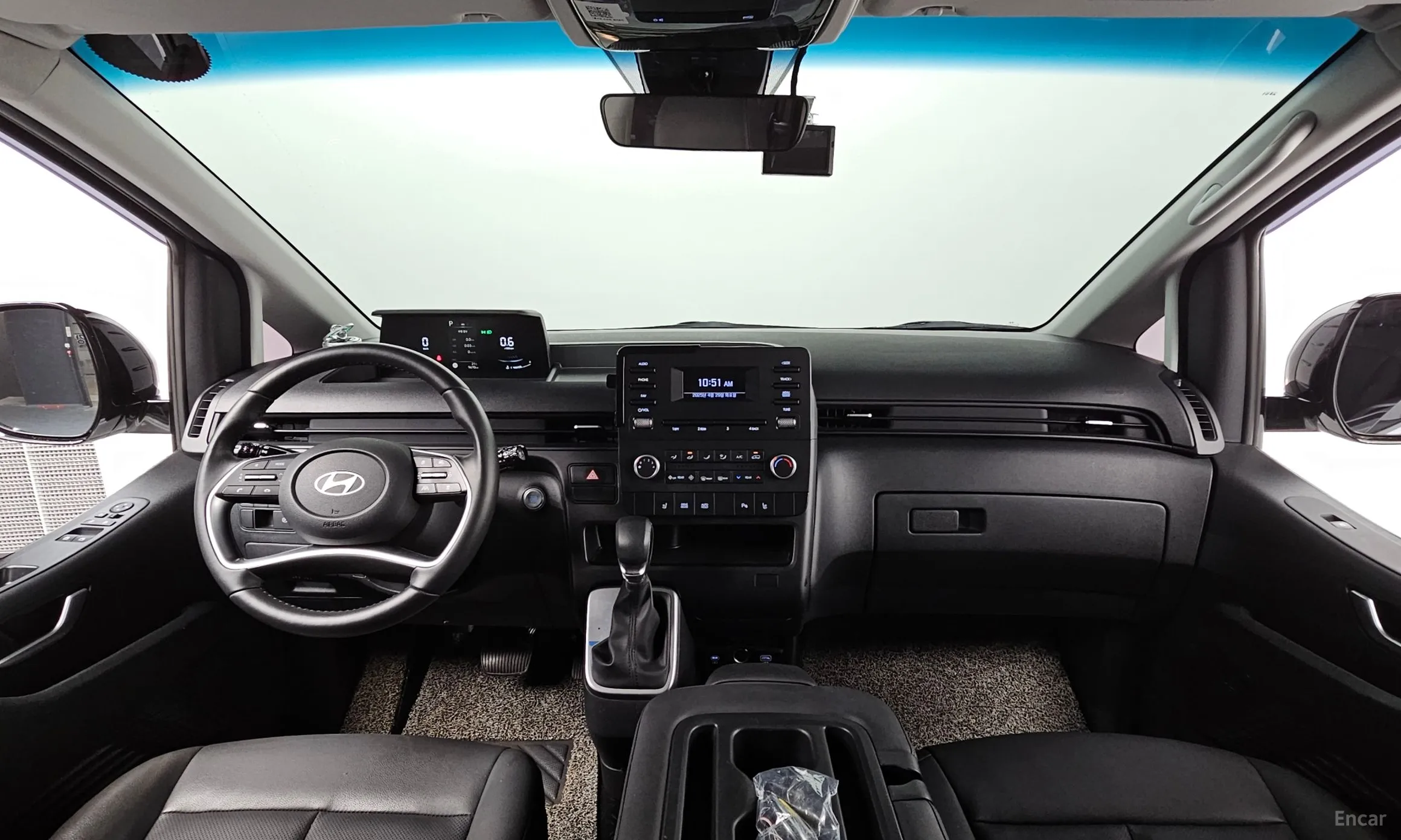 Hyundai Staria превью 4