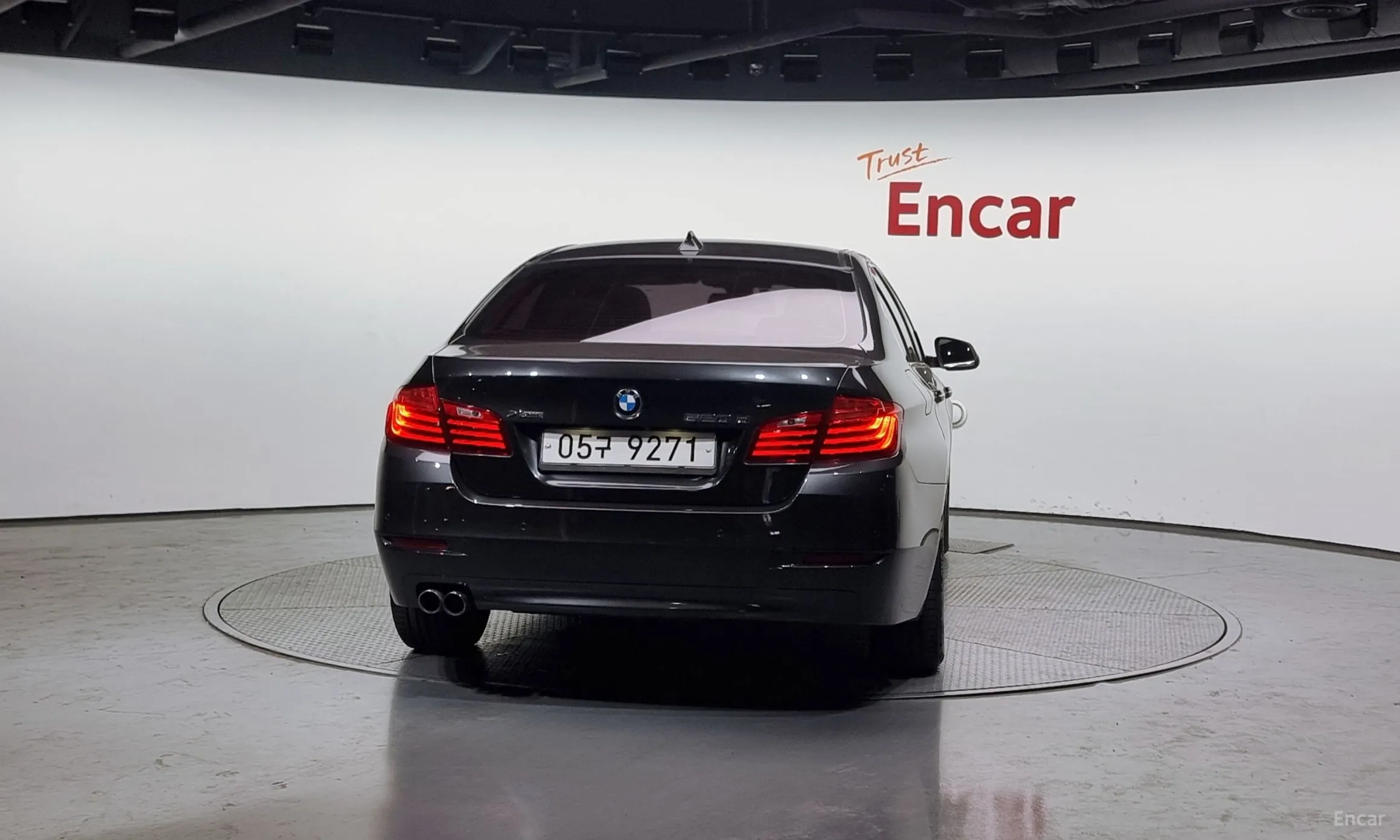 BMW 5 Series (F10) превью 3