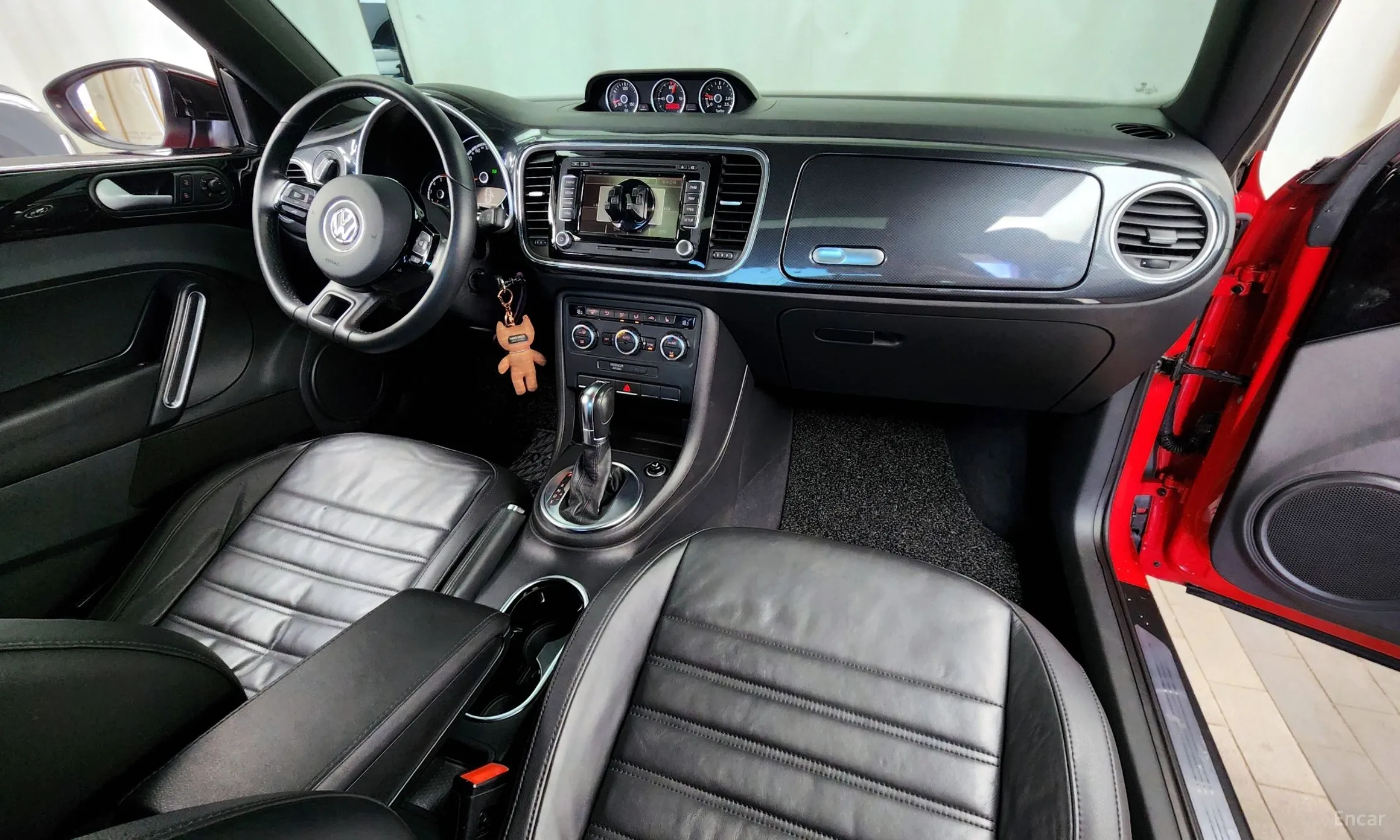 Volkswagen The Beetle превью 4