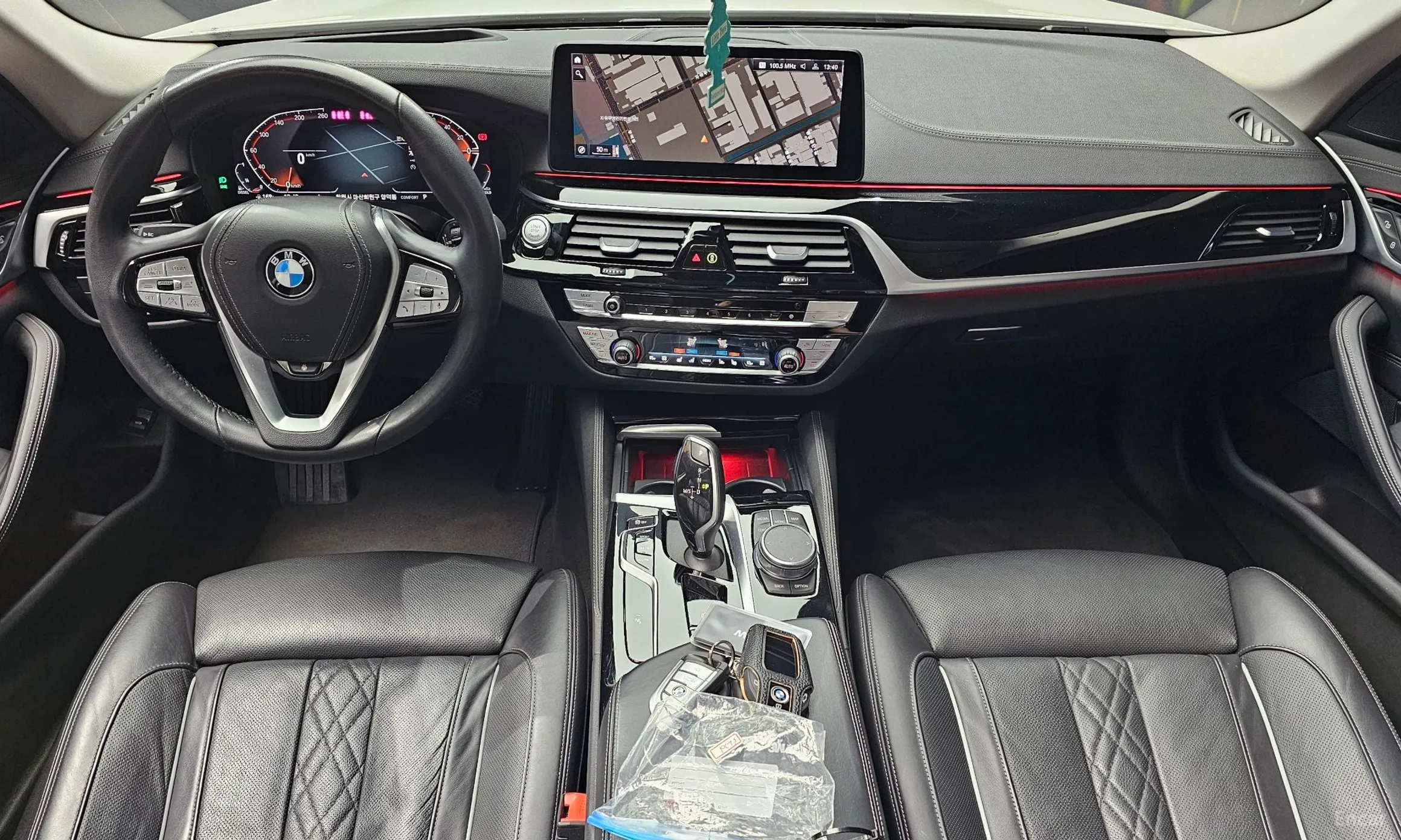 BMW 5 Series (G30) превью 4