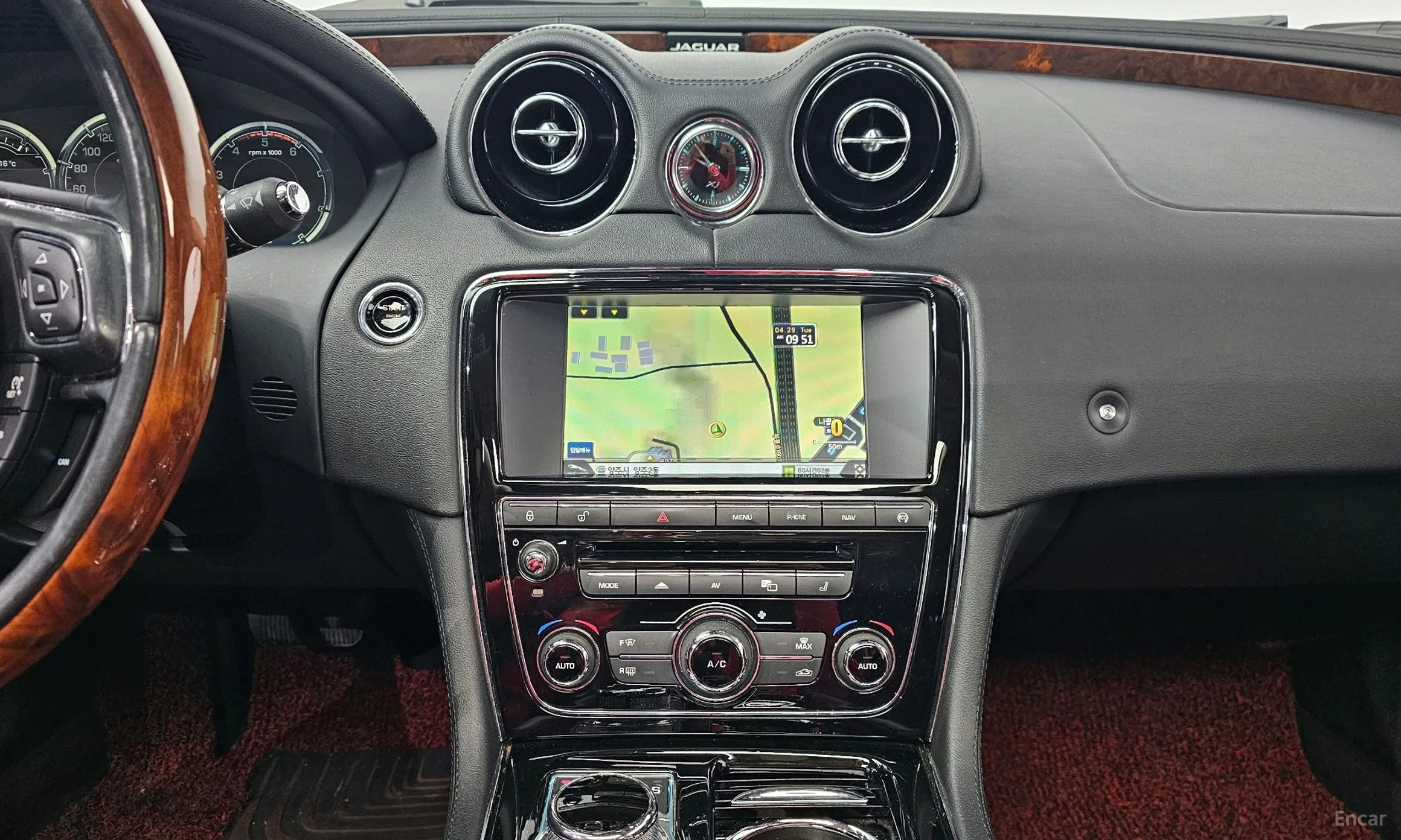 Jaguar All New XJ превью 14