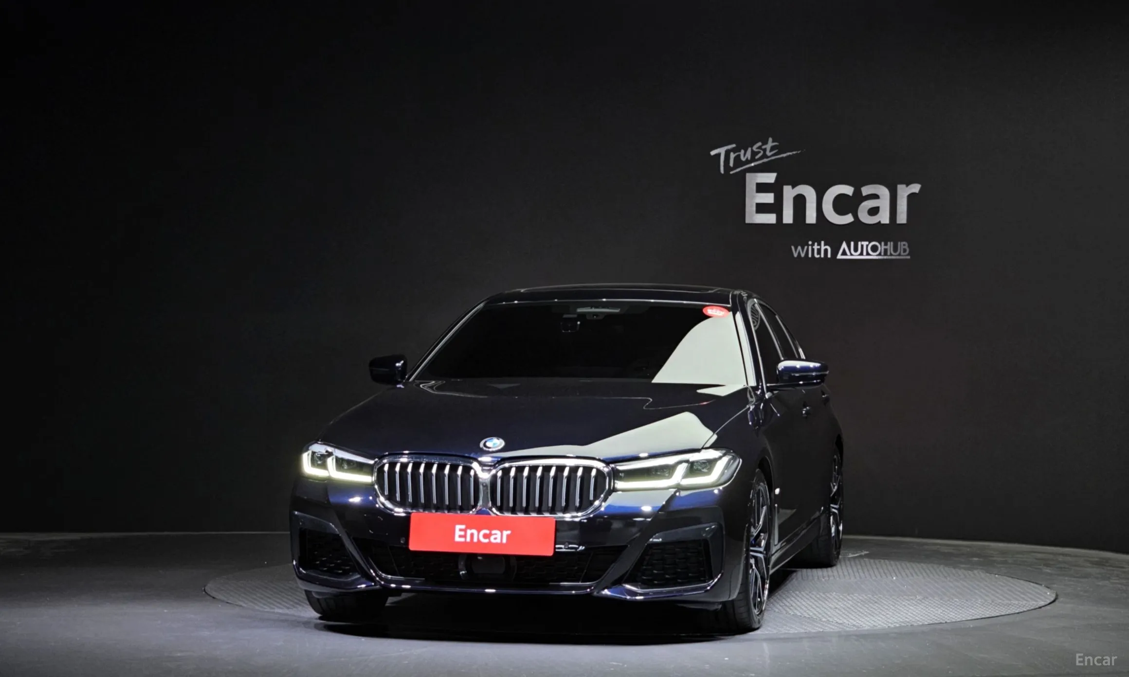 BMW 5 Series (G30) превью 2