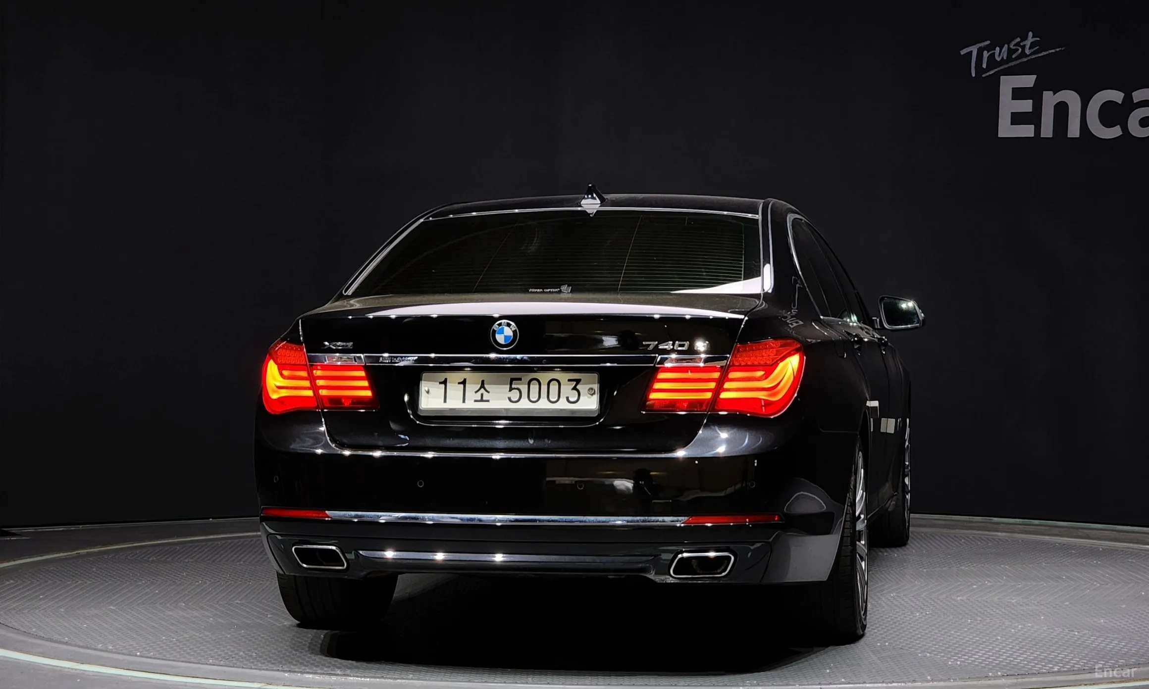 BMW 7 Series (F01) превью 3