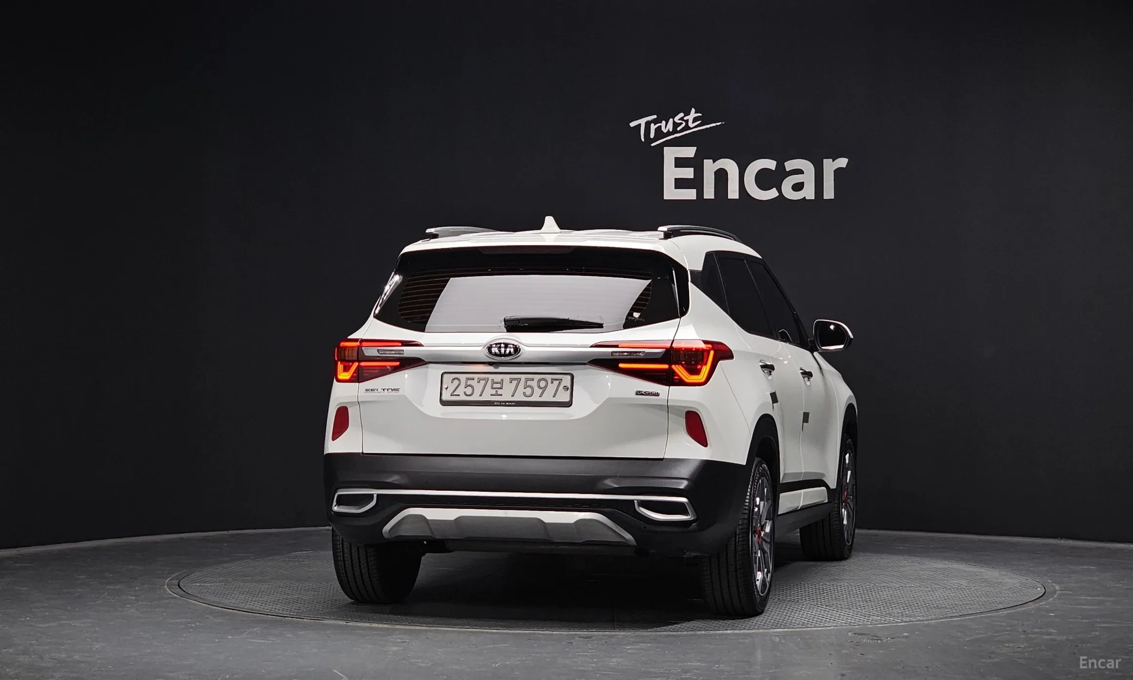 Kia Seltos превью 3
