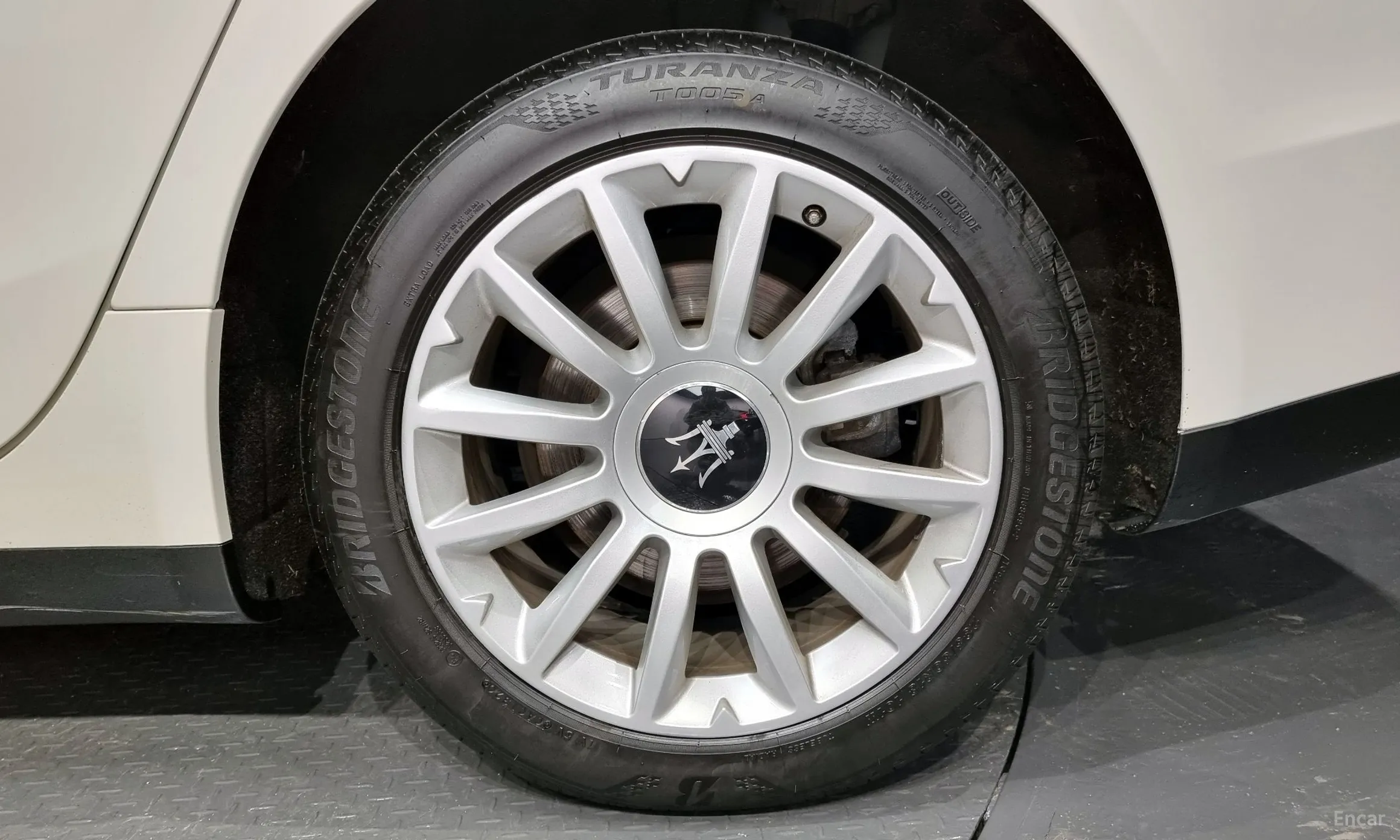 Maserati Ghibli превью 5
