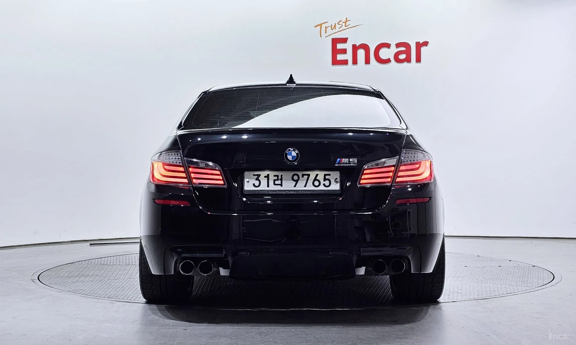 BMW M5 (F10) превью 3
