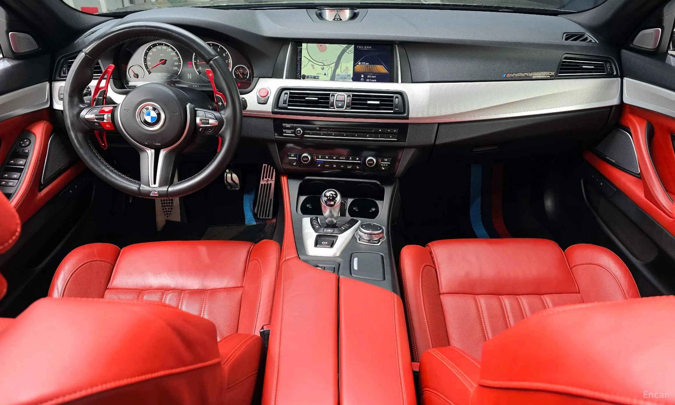 BMW M5 (F10) превью 4