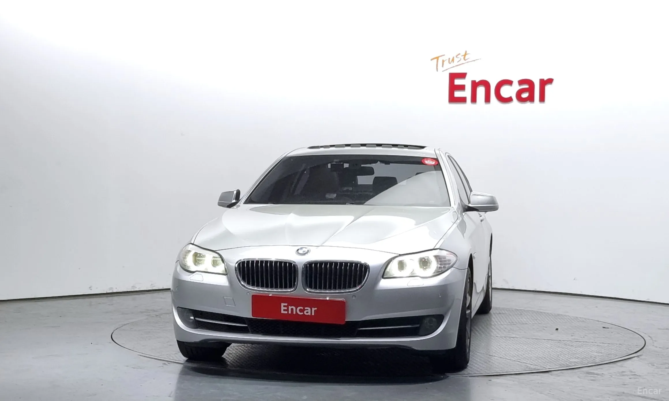 BMW 5 Series (F10) превью 2