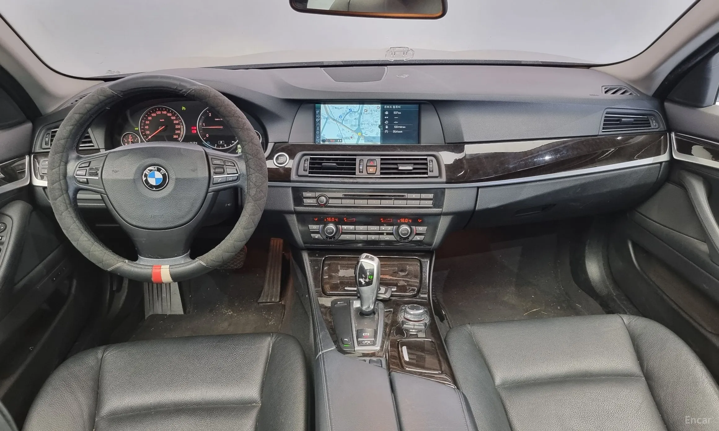 BMW 5 Series (F10) превью 4
