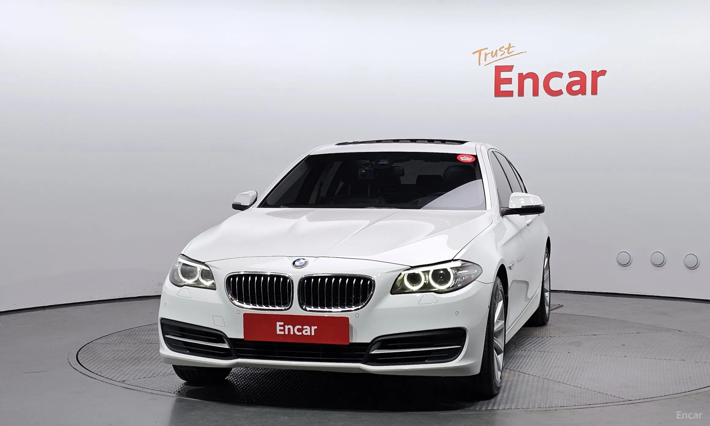 BMW 5 Series (F10) превью 2